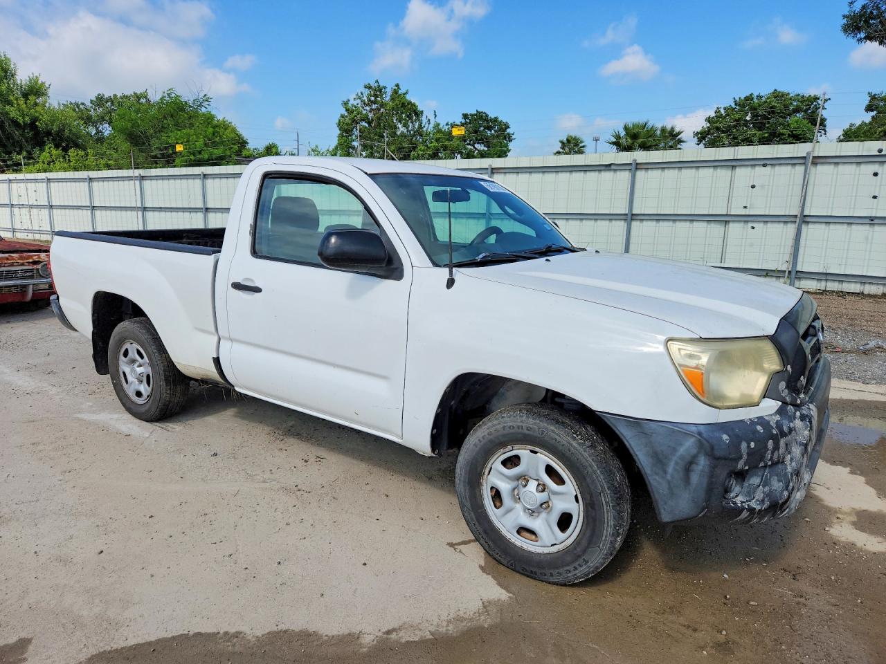 2013 Toyota Tacoma Base White vin: 5TFNX4CNXDX028479