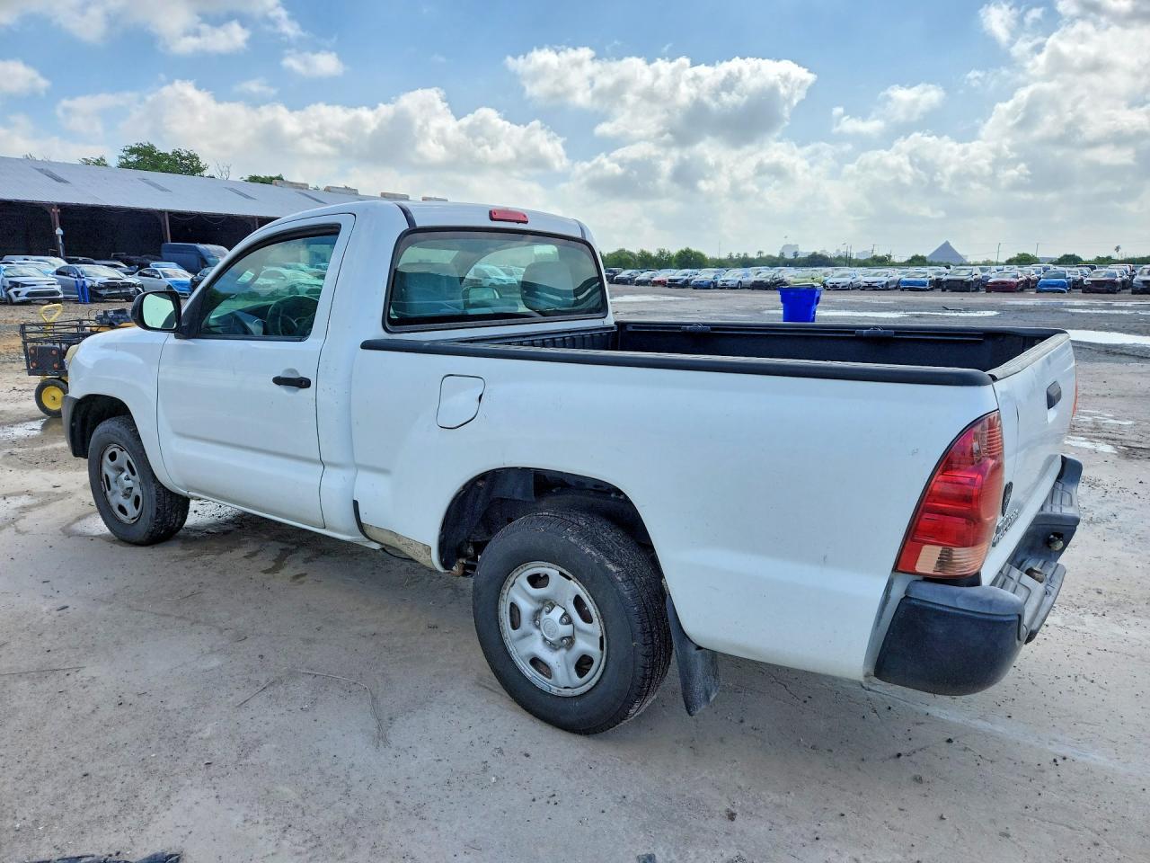2013 Toyota Tacoma Base White vin: 5TFNX4CNXDX028479