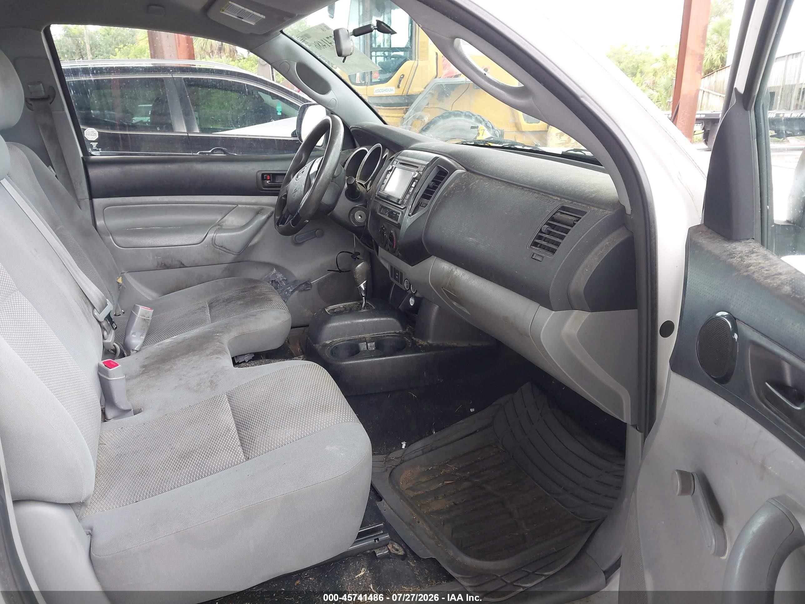 2014 Toyota Tacoma White vin: 5TFNX4CNXEX039693