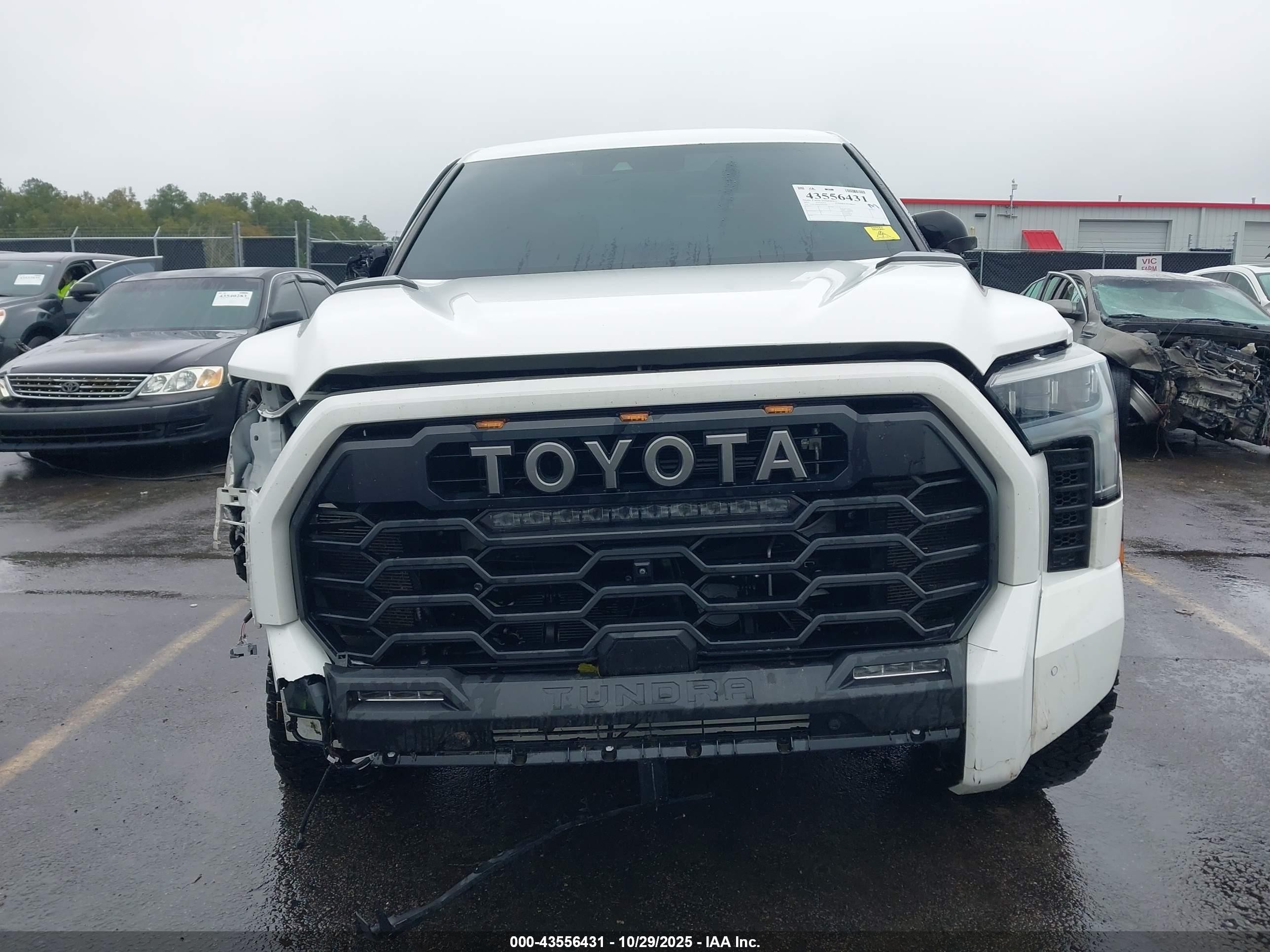 2022 Toyota Tundra Hybrid Trd Pro White vin: 5TFPC5DB8NX010255