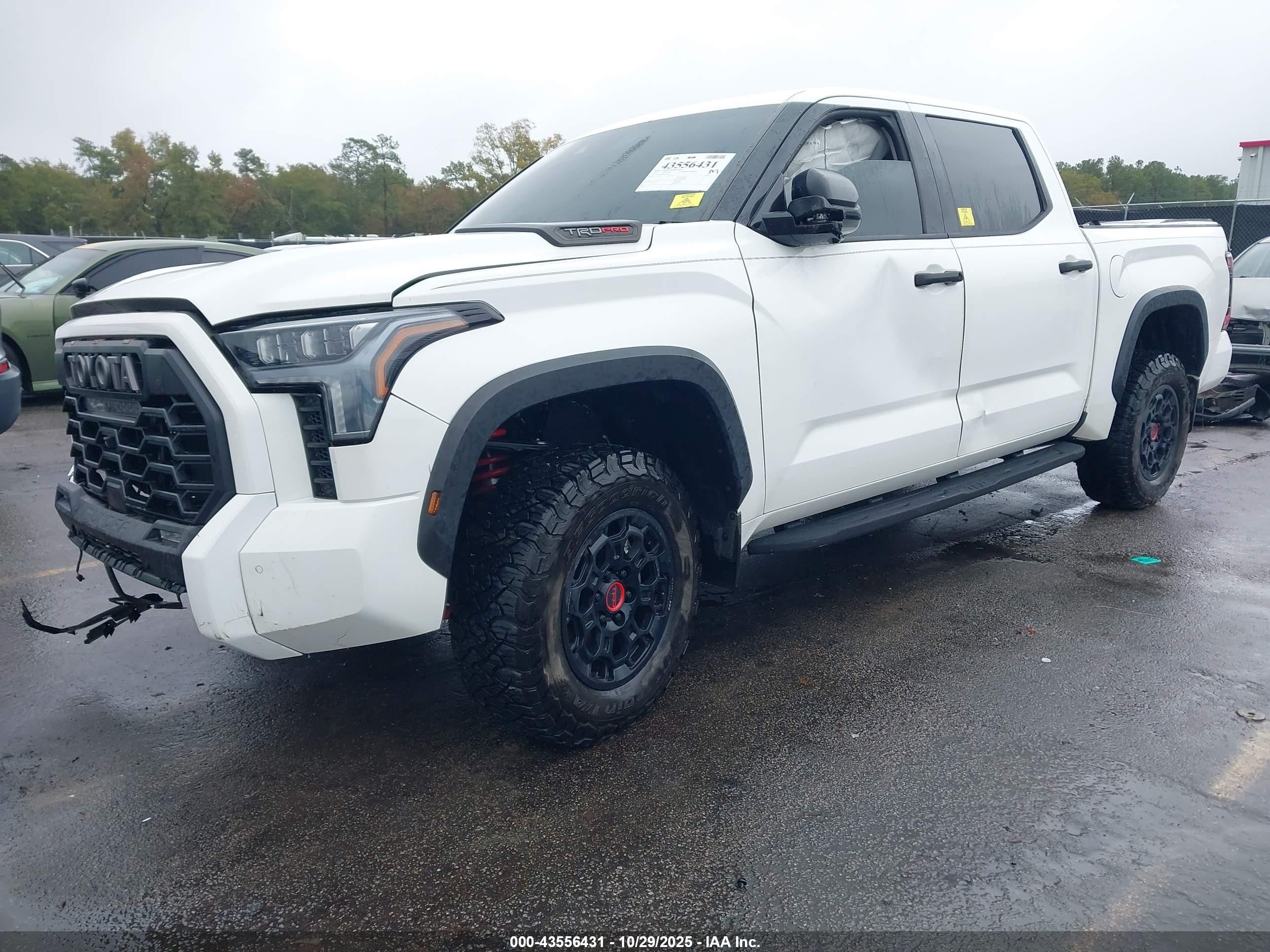 2022 Toyota Tundra Hybrid Trd Pro White vin: 5TFPC5DB8NX010255