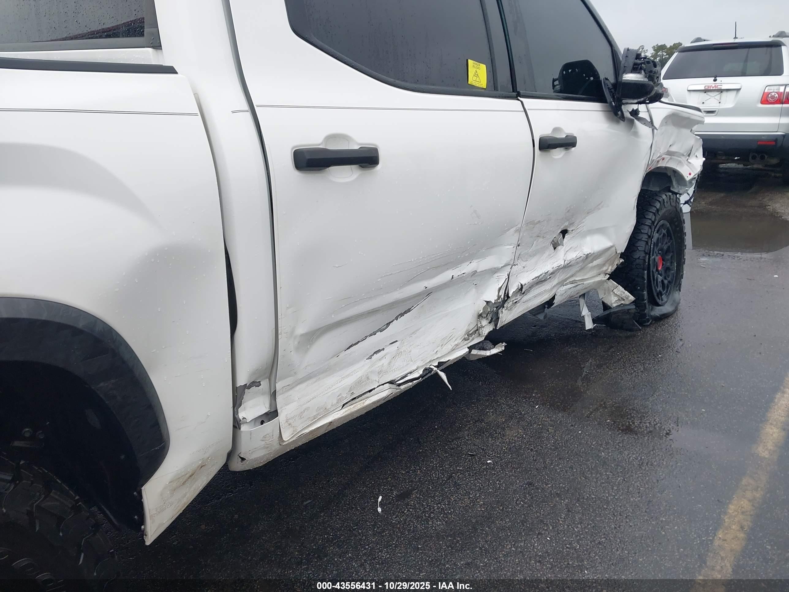 2022 Toyota Tundra Hybrid Trd Pro White vin: 5TFPC5DB8NX010255