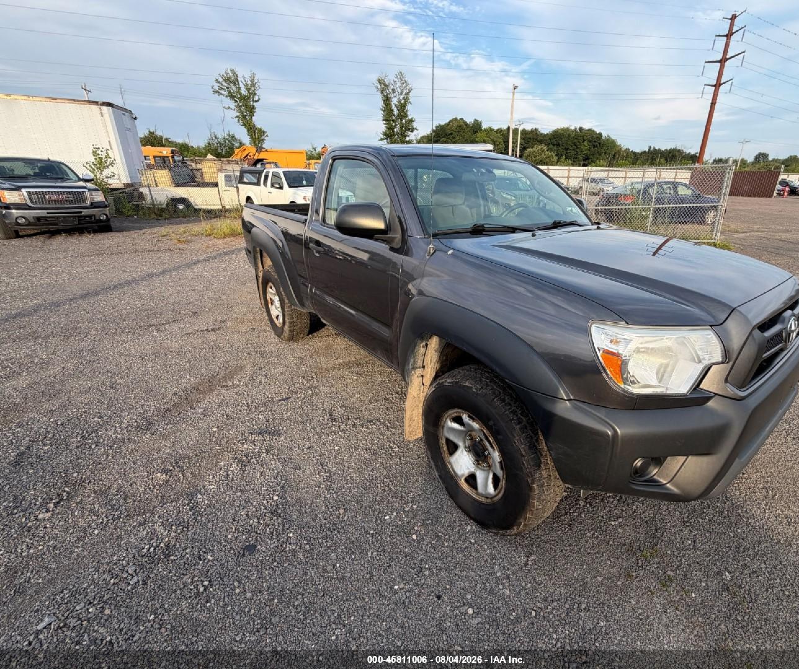 2013 Toyota Tacoma   Silver vin: 5TFPX4EN4DX014423