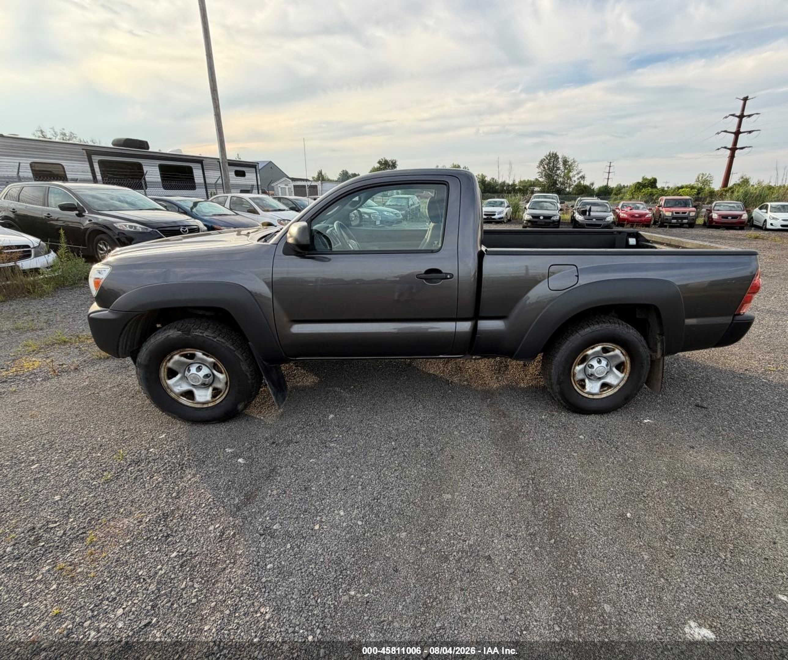 2013 Toyota Tacoma   Silver vin: 5TFPX4EN4DX014423