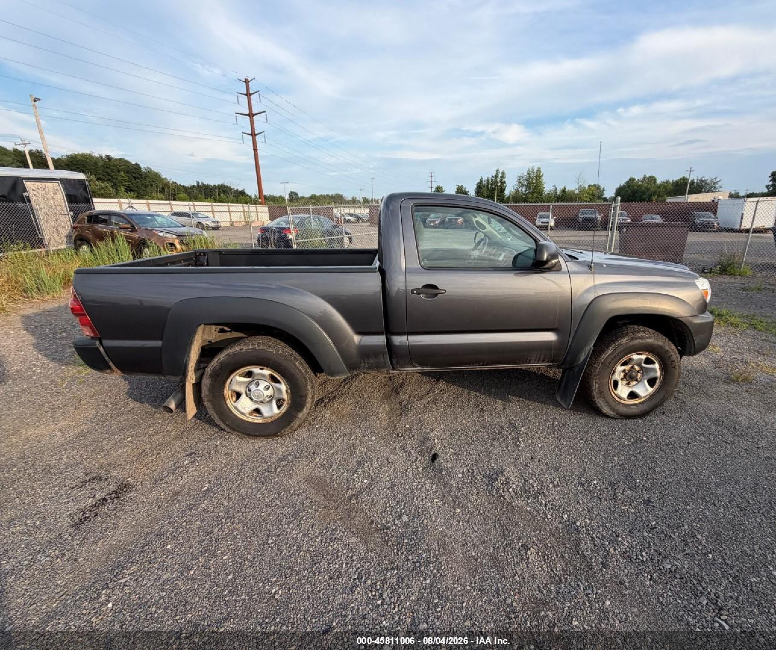 2013 Toyota Tacoma   Silver vin: 5TFPX4EN4DX014423