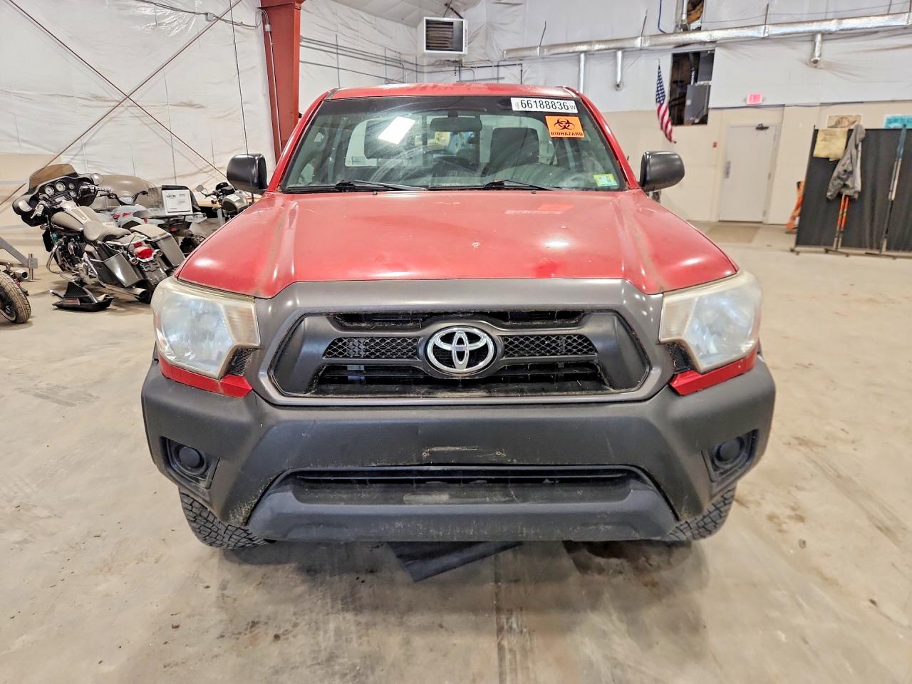 2014 Toyota Tacoma Base Red vin: 5TFPX4EN4EX019073