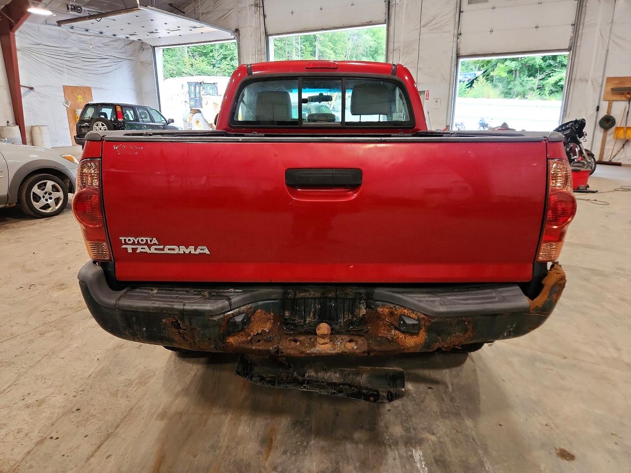 2014 Toyota Tacoma Base Red vin: 5TFPX4EN4EX019073