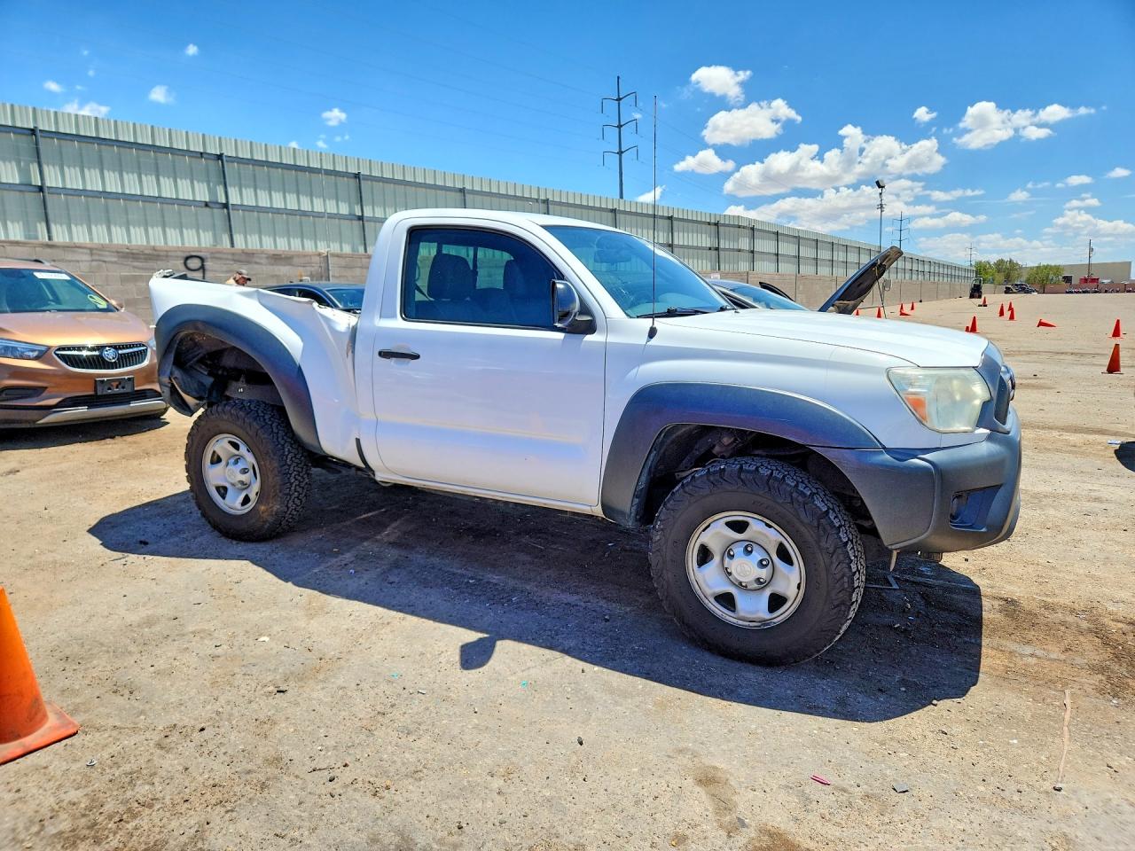 2013 Toyota Tacoma Base White vin: 5TFPX4EN5DX013975