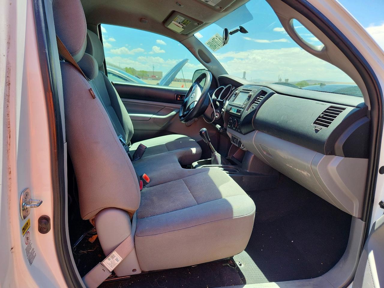 2013 Toyota Tacoma Base White vin: 5TFPX4EN5DX013975
