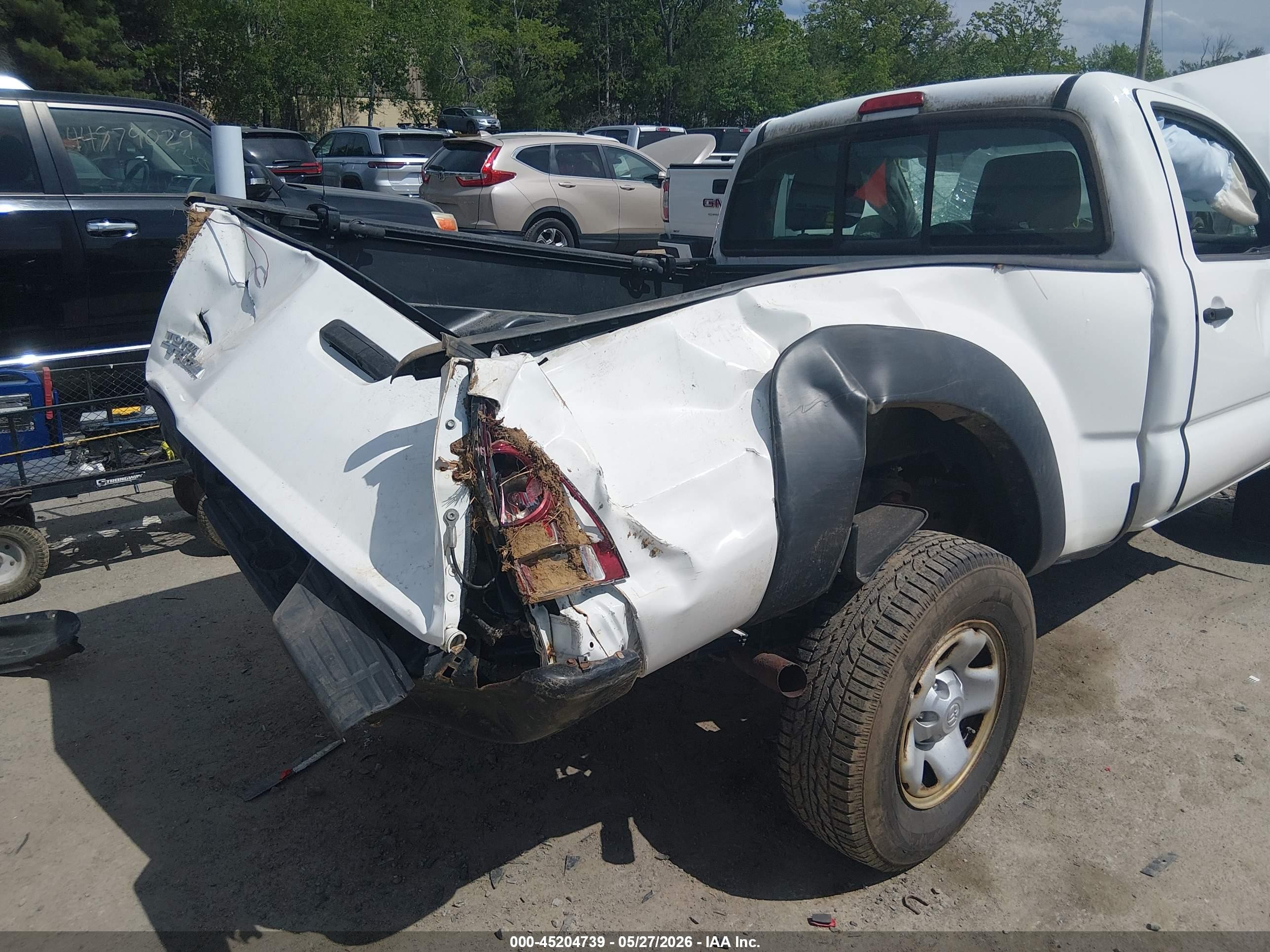 2014 Toyota Tacoma   White vin: 5TFPX4EN5EX023147