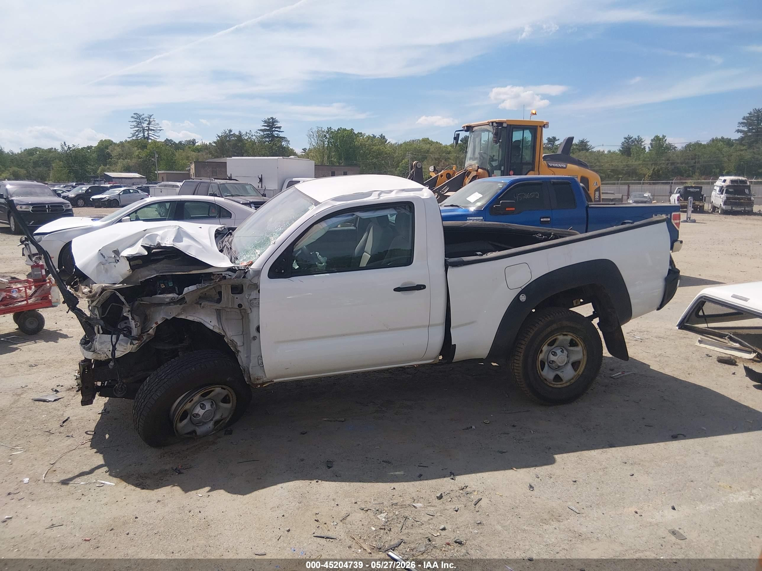 2014 Toyota Tacoma   White vin: 5TFPX4EN5EX023147