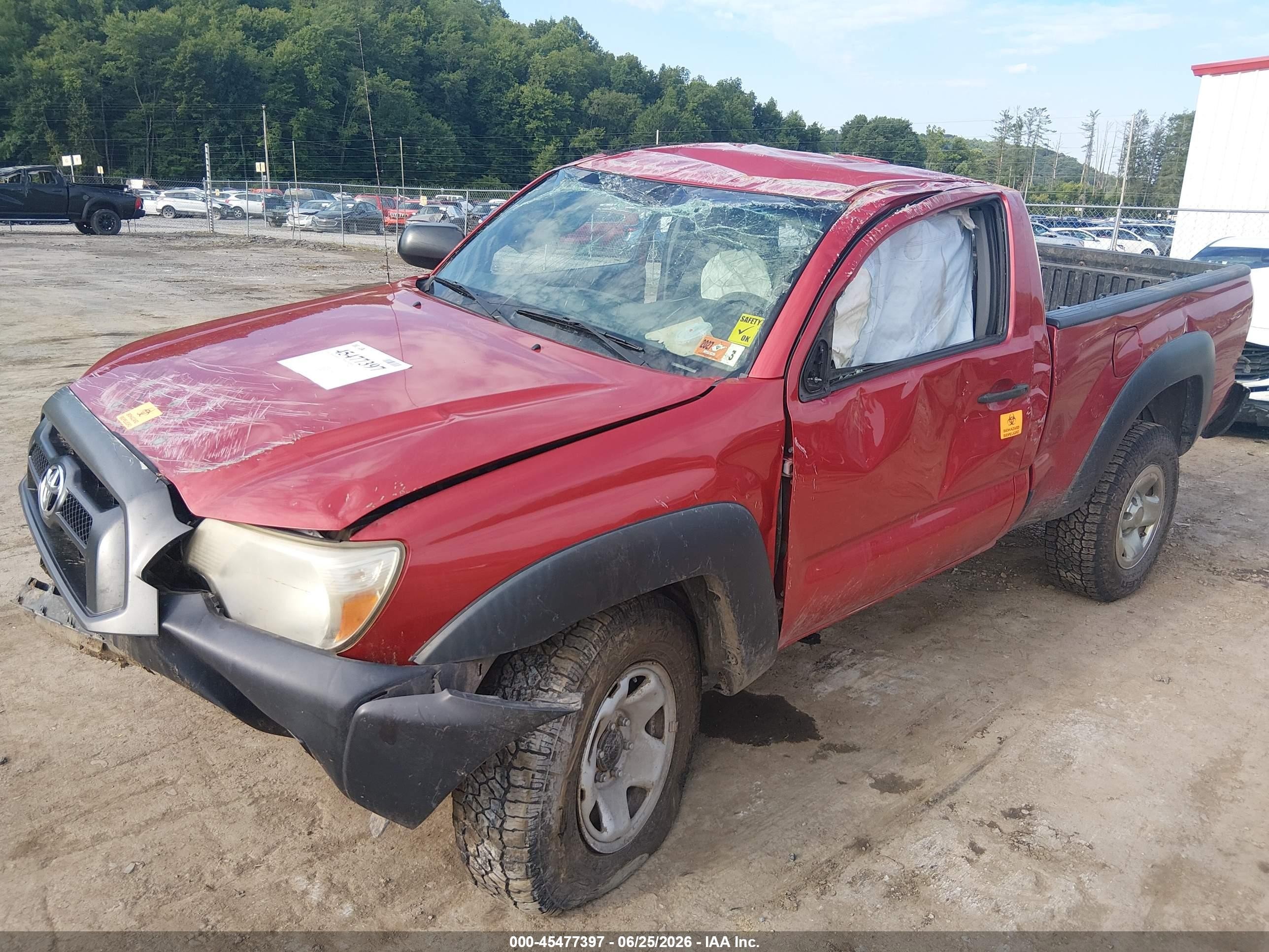 2012 Toyota Tacoma   Red vin: 5TFPX4EN6CX008184