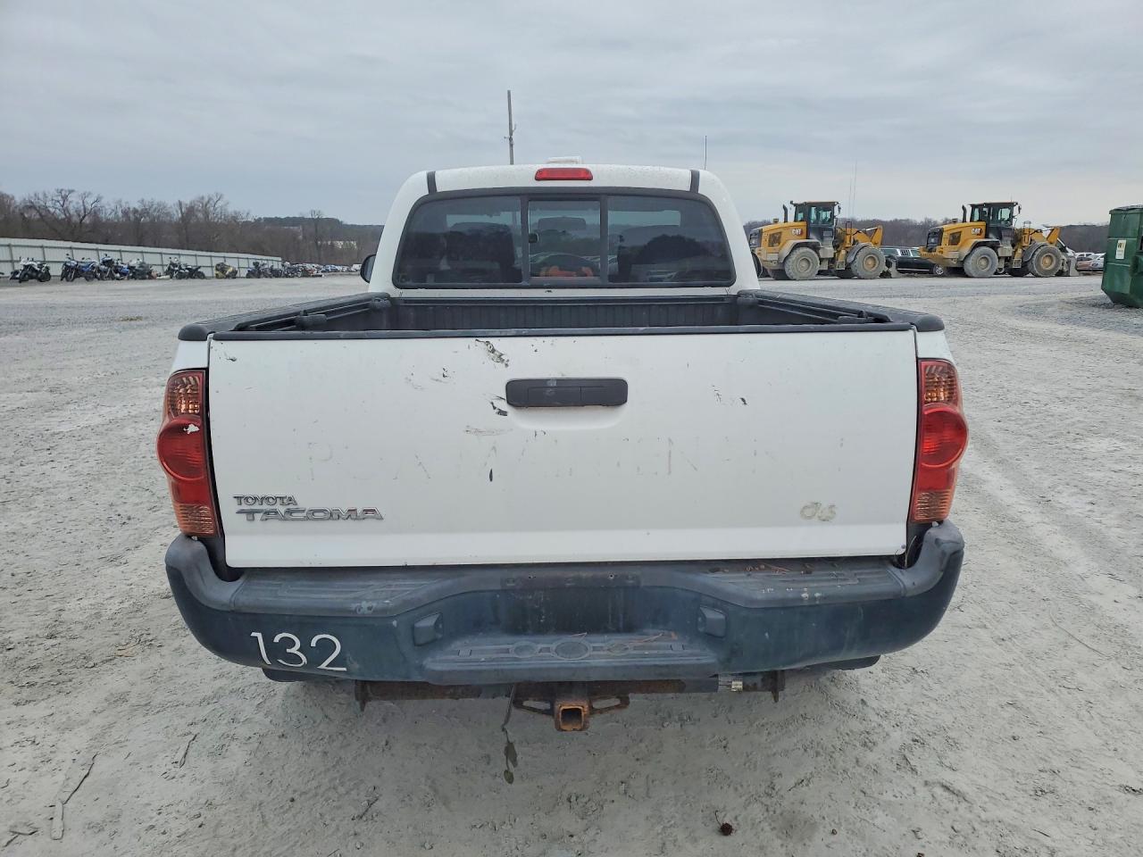 2013 Toyota Tacoma White vin: 5TFPX4EN6DX017341
