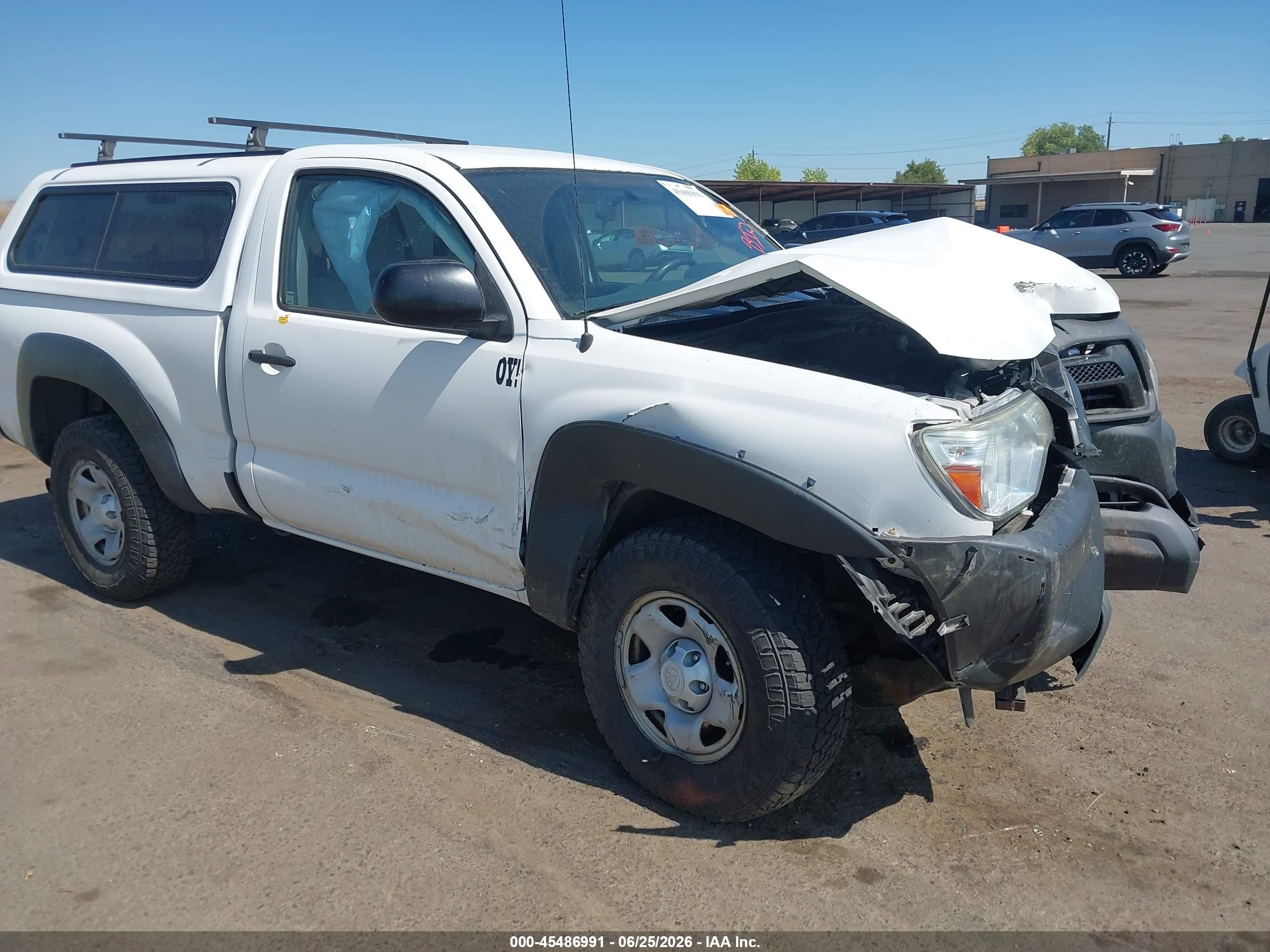 2014 Toyota Tacoma   White vin: 5TFPX4EN6EX020189