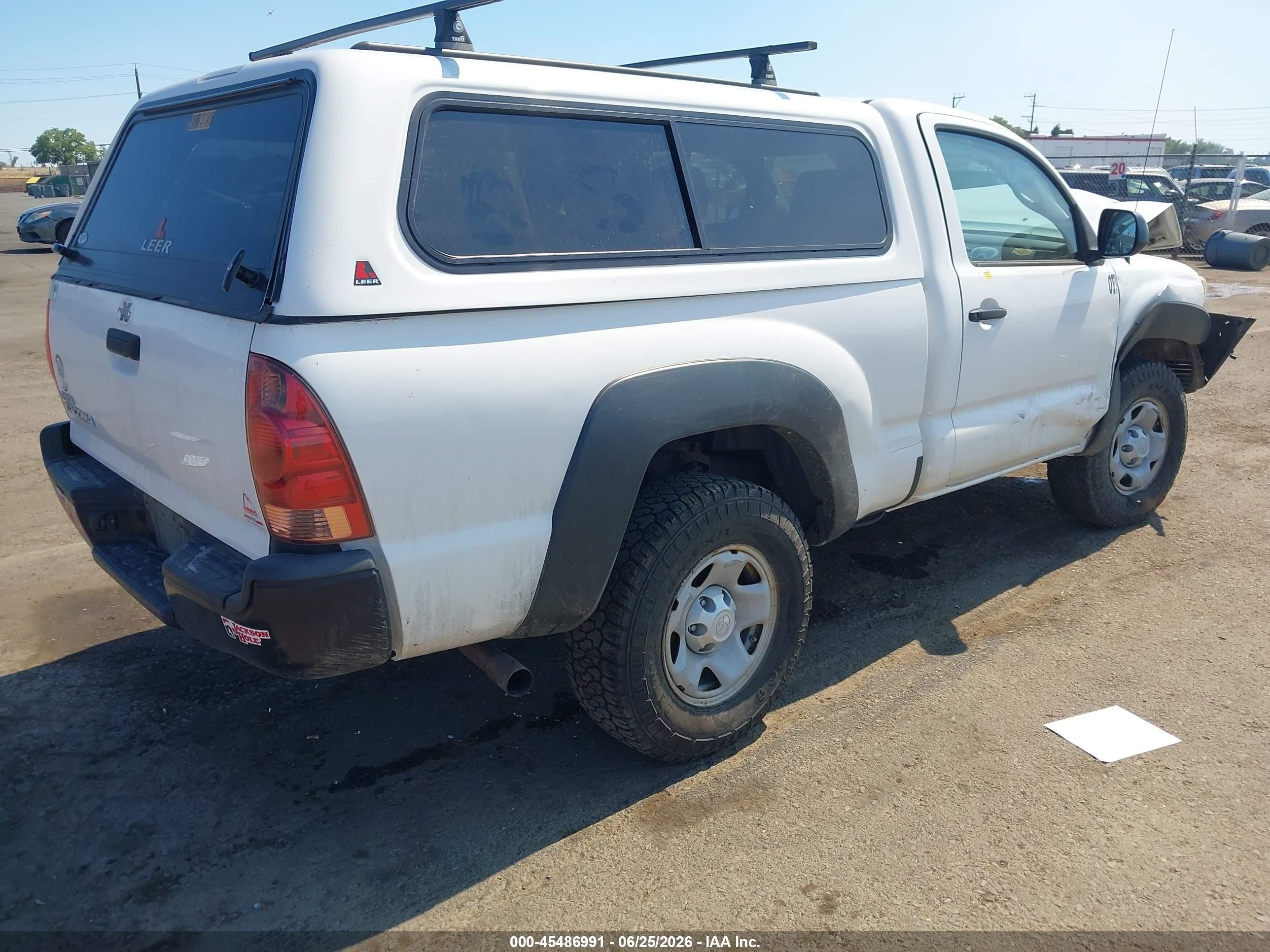 2014 Toyota Tacoma   White vin: 5TFPX4EN6EX020189