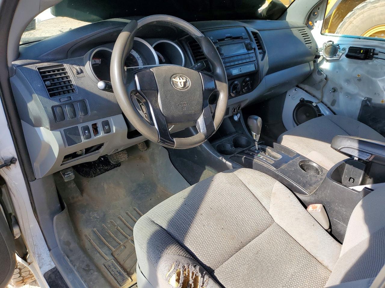 2012 Toyota Tacoma Base White vin: 5TFPX4EN7CX008565