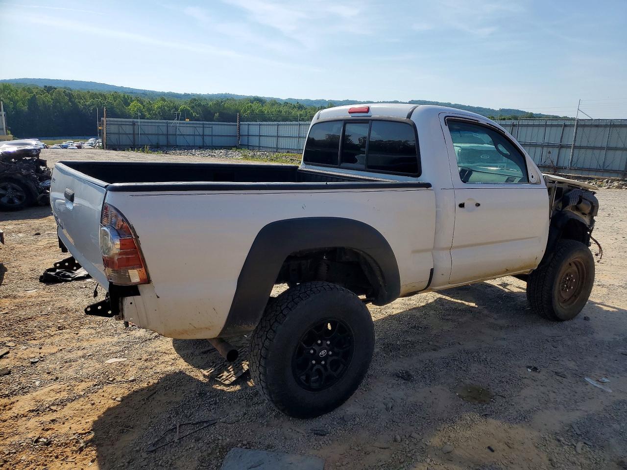 2012 Toyota Tacoma Base White vin: 5TFPX4EN7CX008565