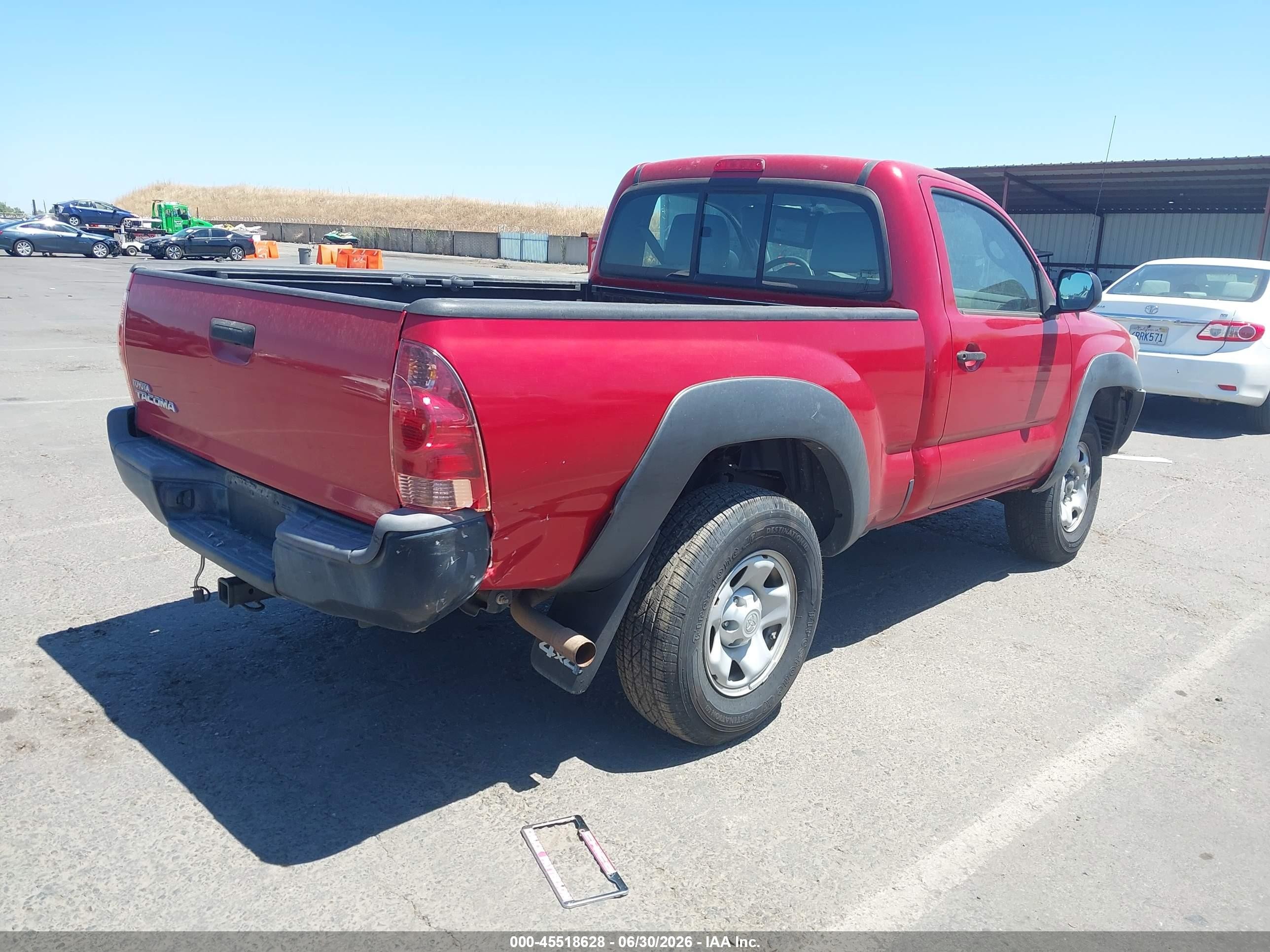 2014 Toyota Tacoma   Red vin: 5TFPX4EN8EX019786