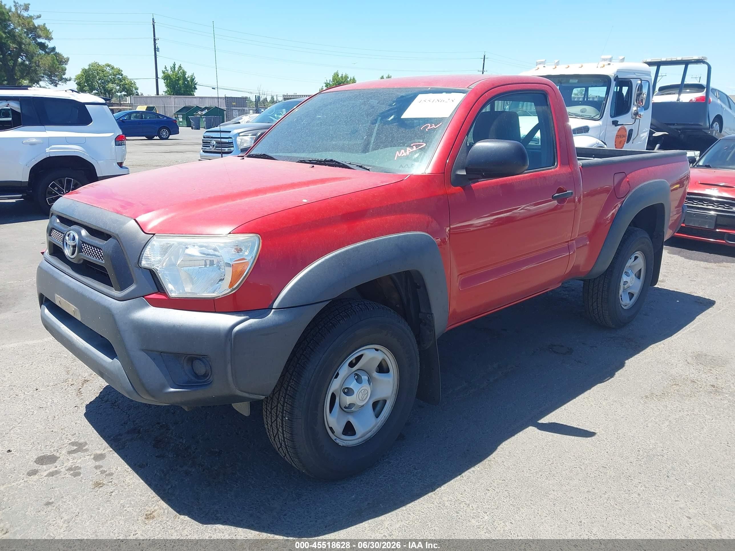2014 Toyota Tacoma   Red vin: 5TFPX4EN8EX019786