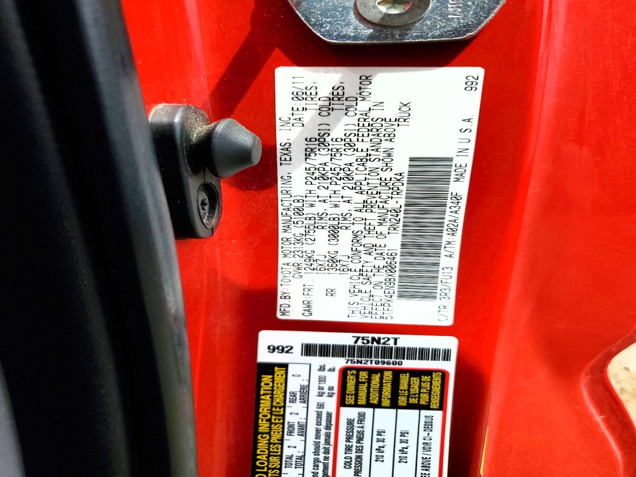 2011 Toyota Tacoma Base Red vin: 5TFPX4EN9BX006461