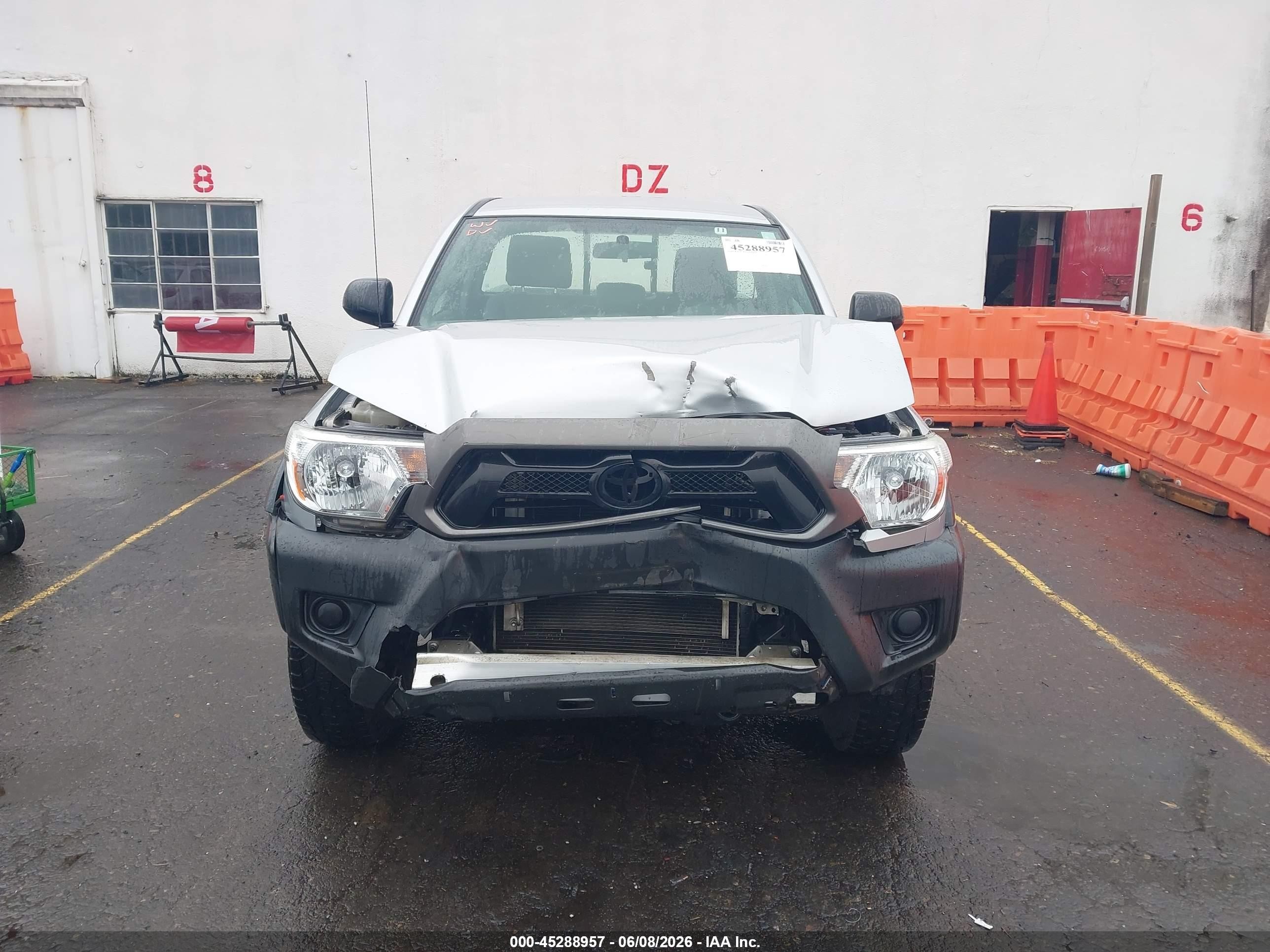 2012 Toyota Tacoma   Silver vin: 5TFPX4EN9CX011693