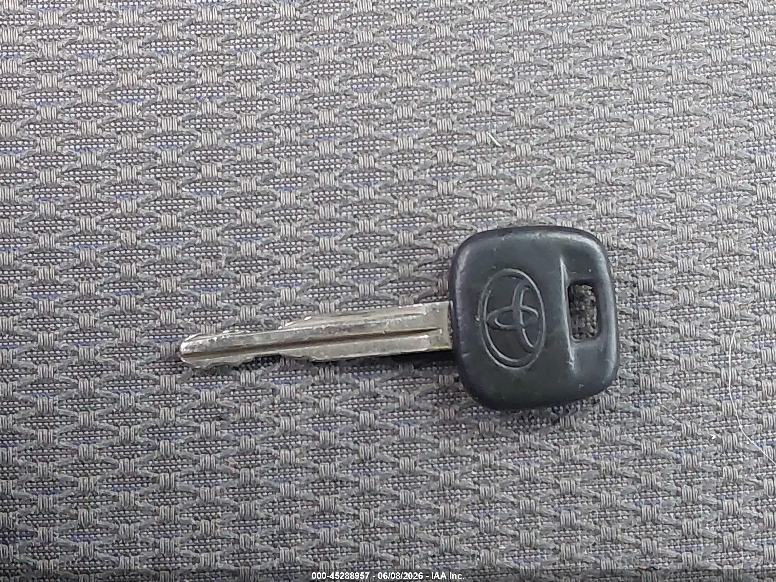 2012 Toyota Tacoma   Silver vin: 5TFPX4EN9CX011693