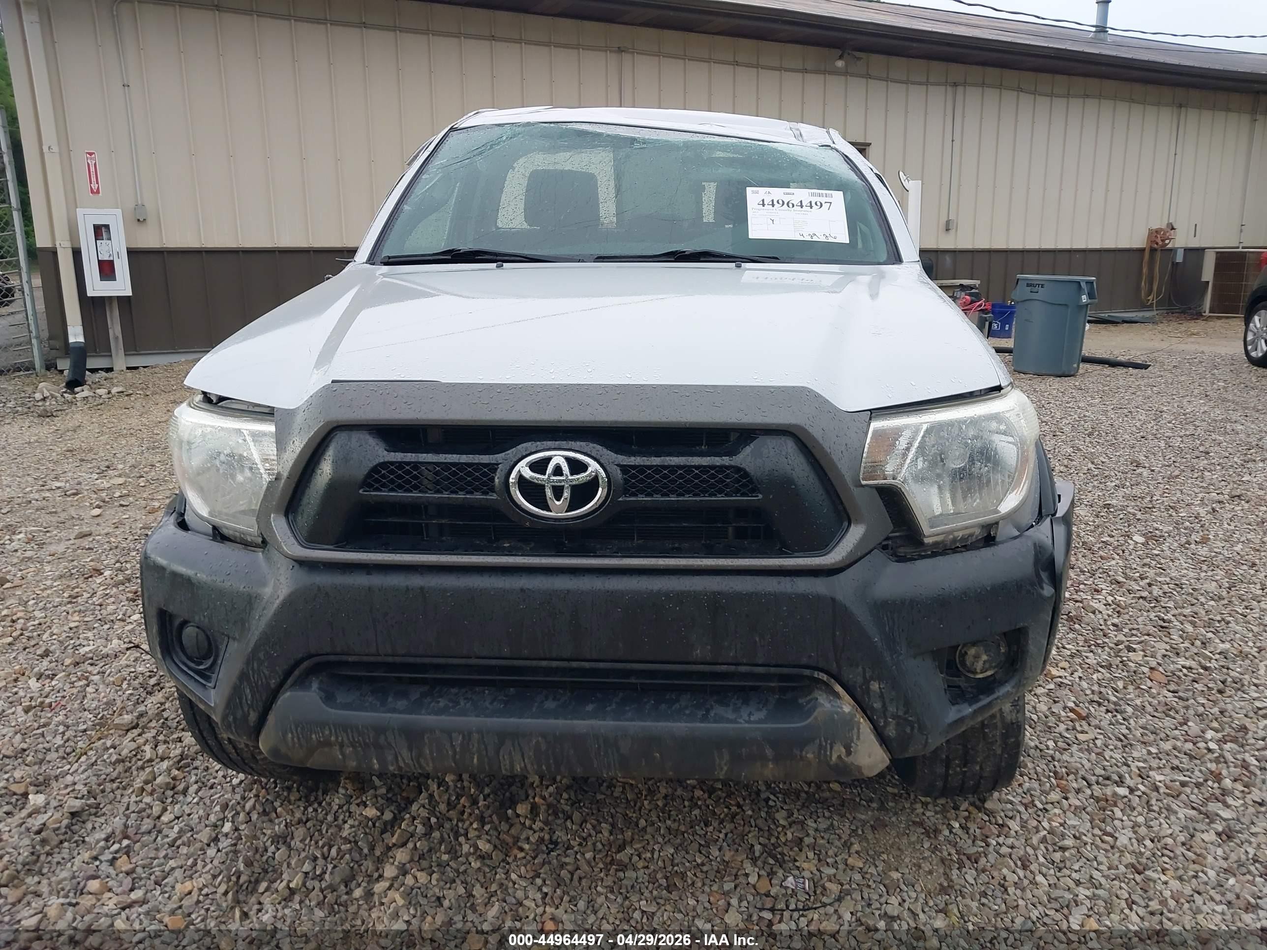 2013 Toyota Tacoma   Silver vin: 5TFPX4ENXDX017455