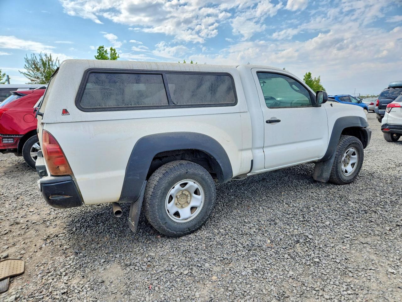 2014 Toyota Tacoma Base White vin: 5TFPX4ENXEX021782