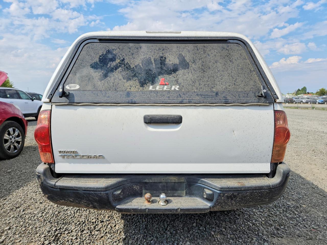 2014 Toyota Tacoma Base White vin: 5TFPX4ENXEX021782
