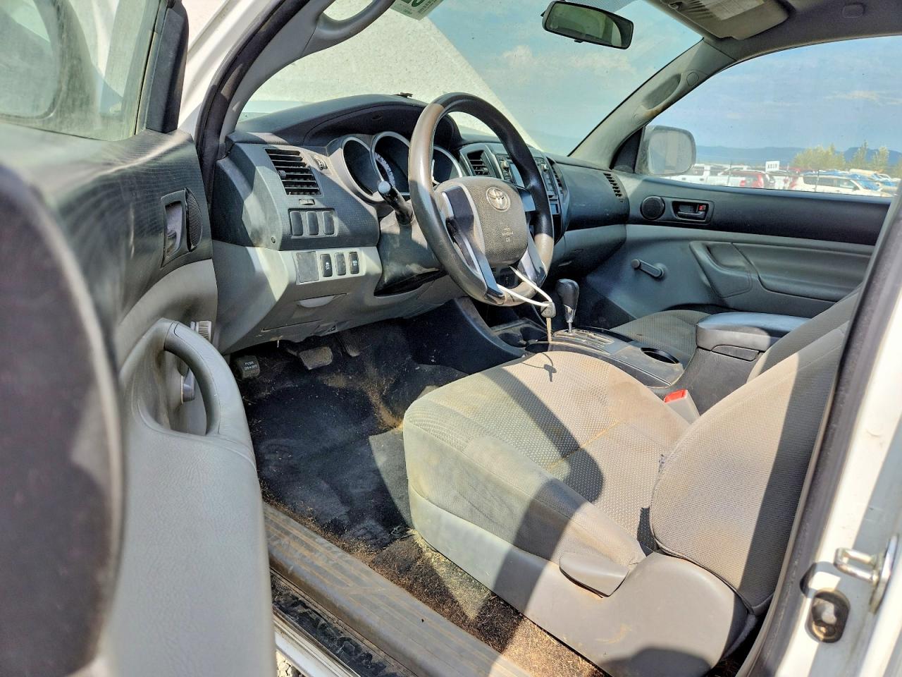 2014 Toyota Tacoma Base White vin: 5TFPX4ENXEX021782
