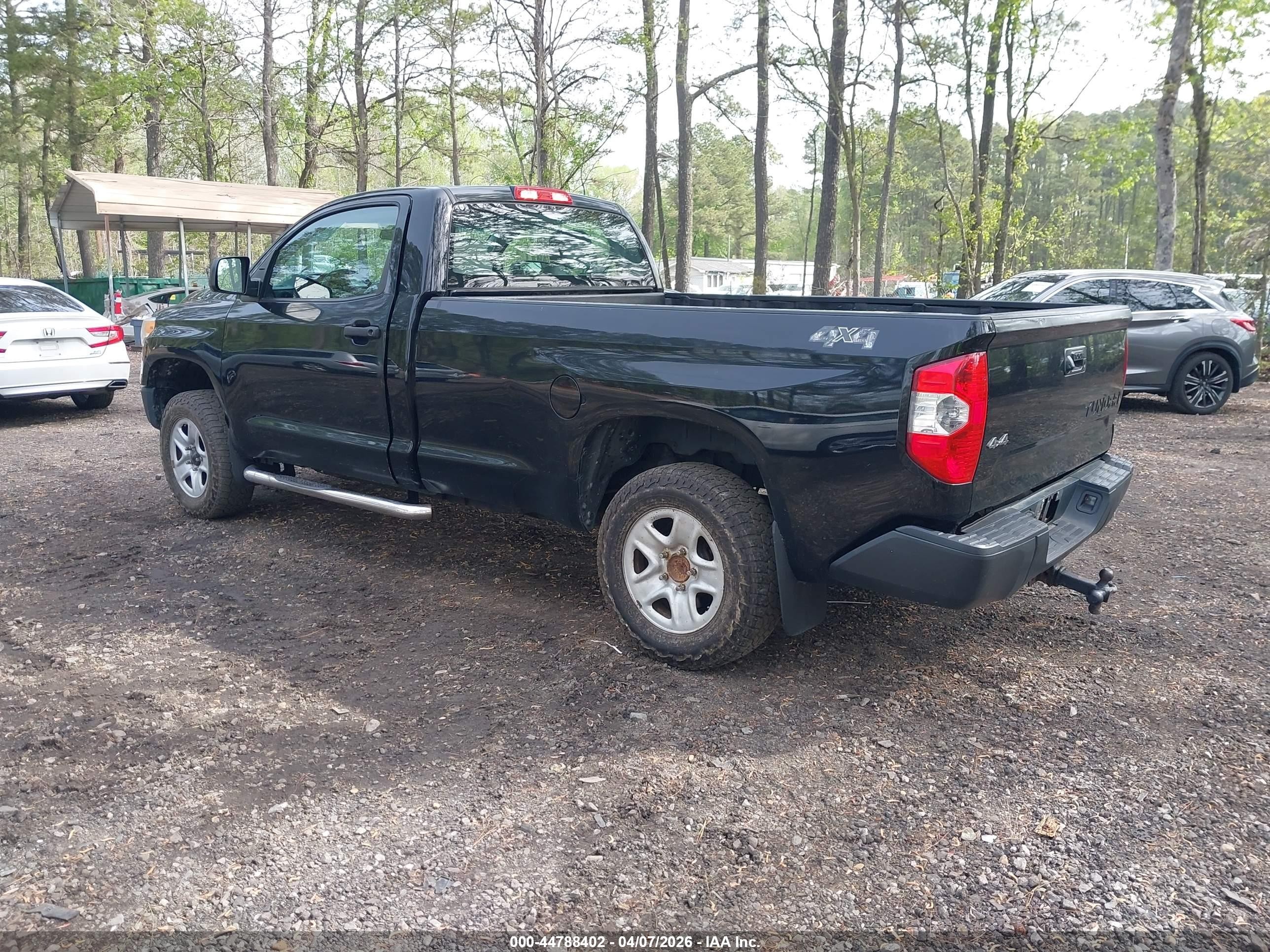 2014 Toyota Tundra Sr 5.7l V8 Черный vin: 5TFPY5F11EX376404