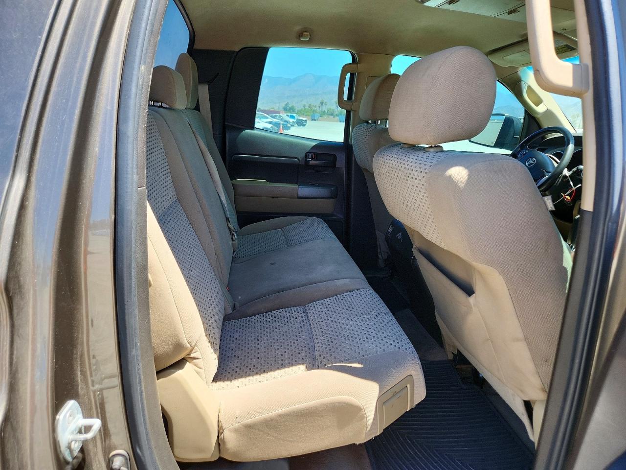 2010 Toyota Tundra Double Cab Sr5 Gray vin: 5TFRM5F10AX019827