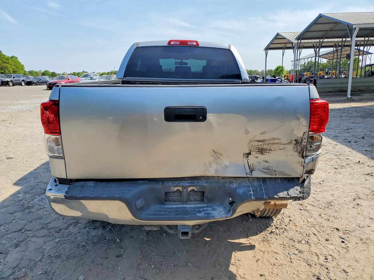 2011 Toyota Tundra Grade Silver vin: 5TFRM5F10BX022468