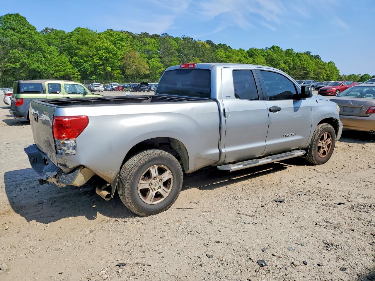 2011 Toyota Tundra Grade Silver vin: 5TFRM5F10BX022468