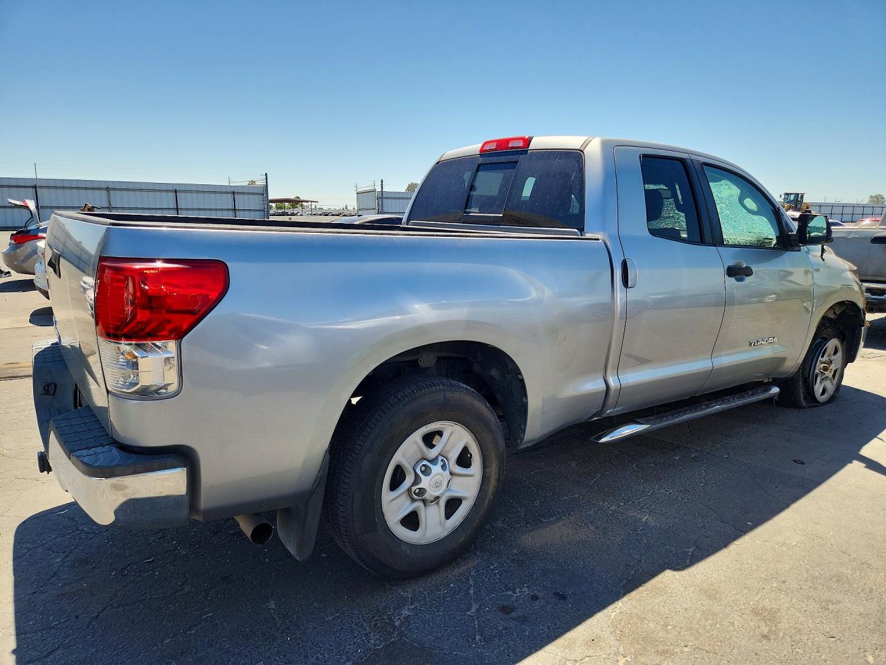 2013 Toyota Tundra Double Cab Sr5 Silver vin: 5TFRM5F10DX066974
