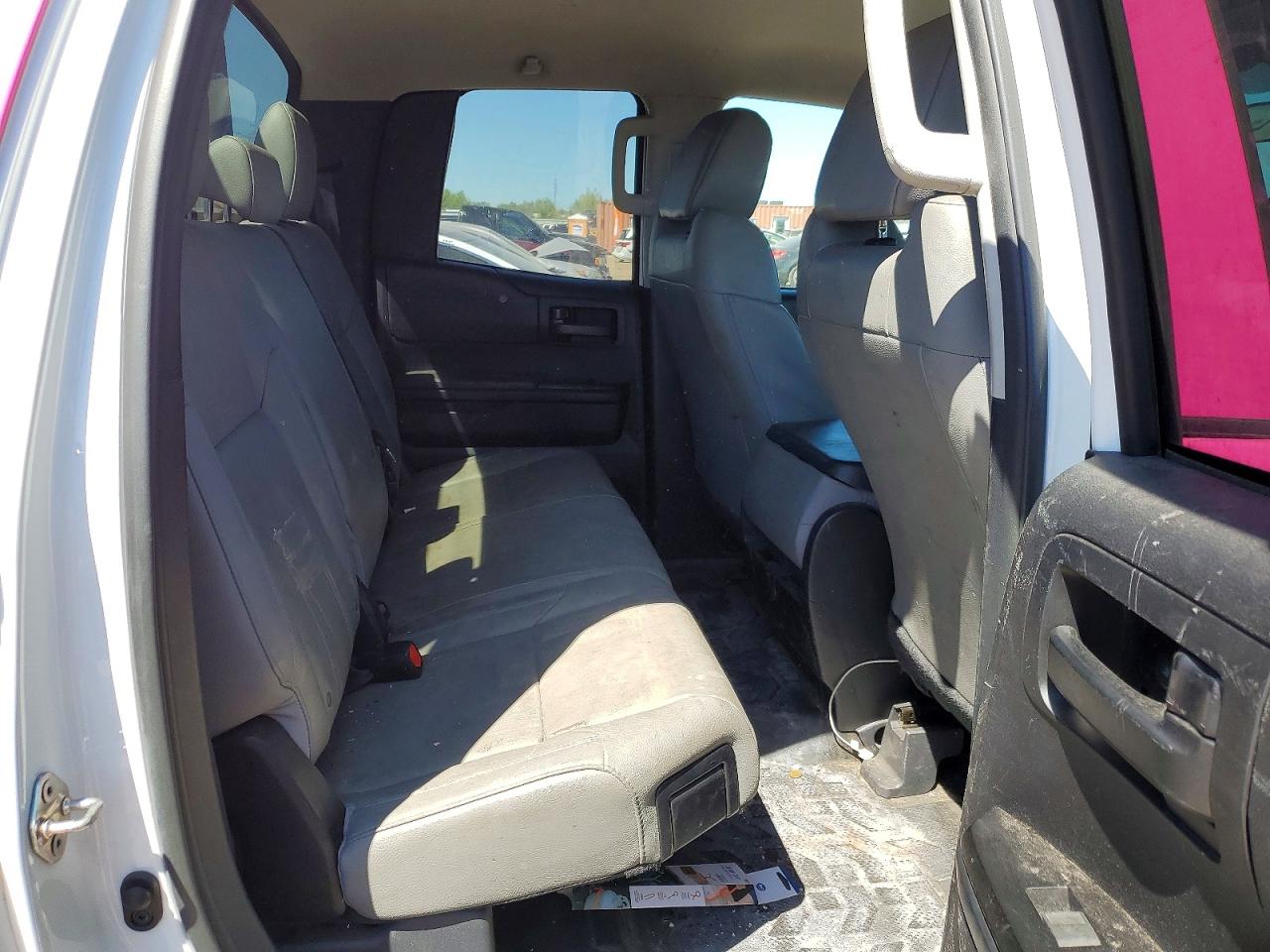 2019 Toyota Tundra White vin: 5TFRM5F10KX141444