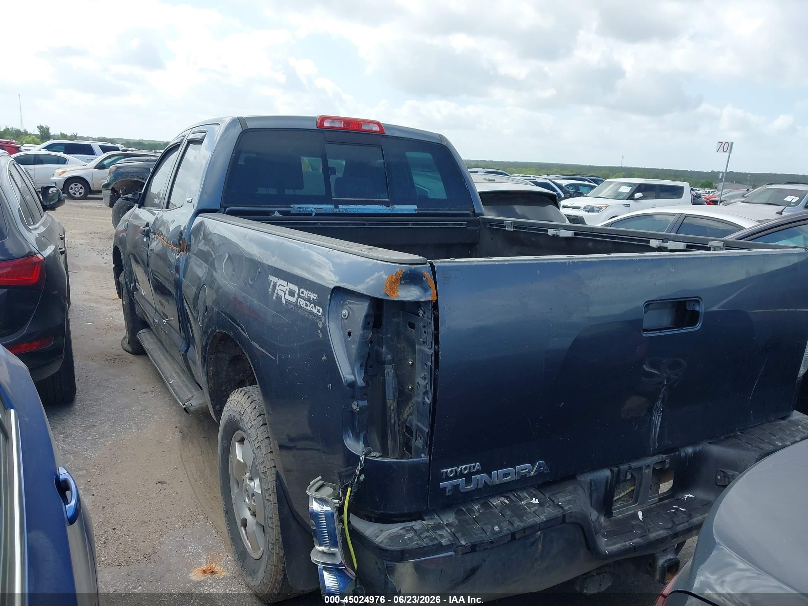 2010 Toyota Tundra Grade 4.6l V8 Серый vin: 5TFRM5F11AX002616