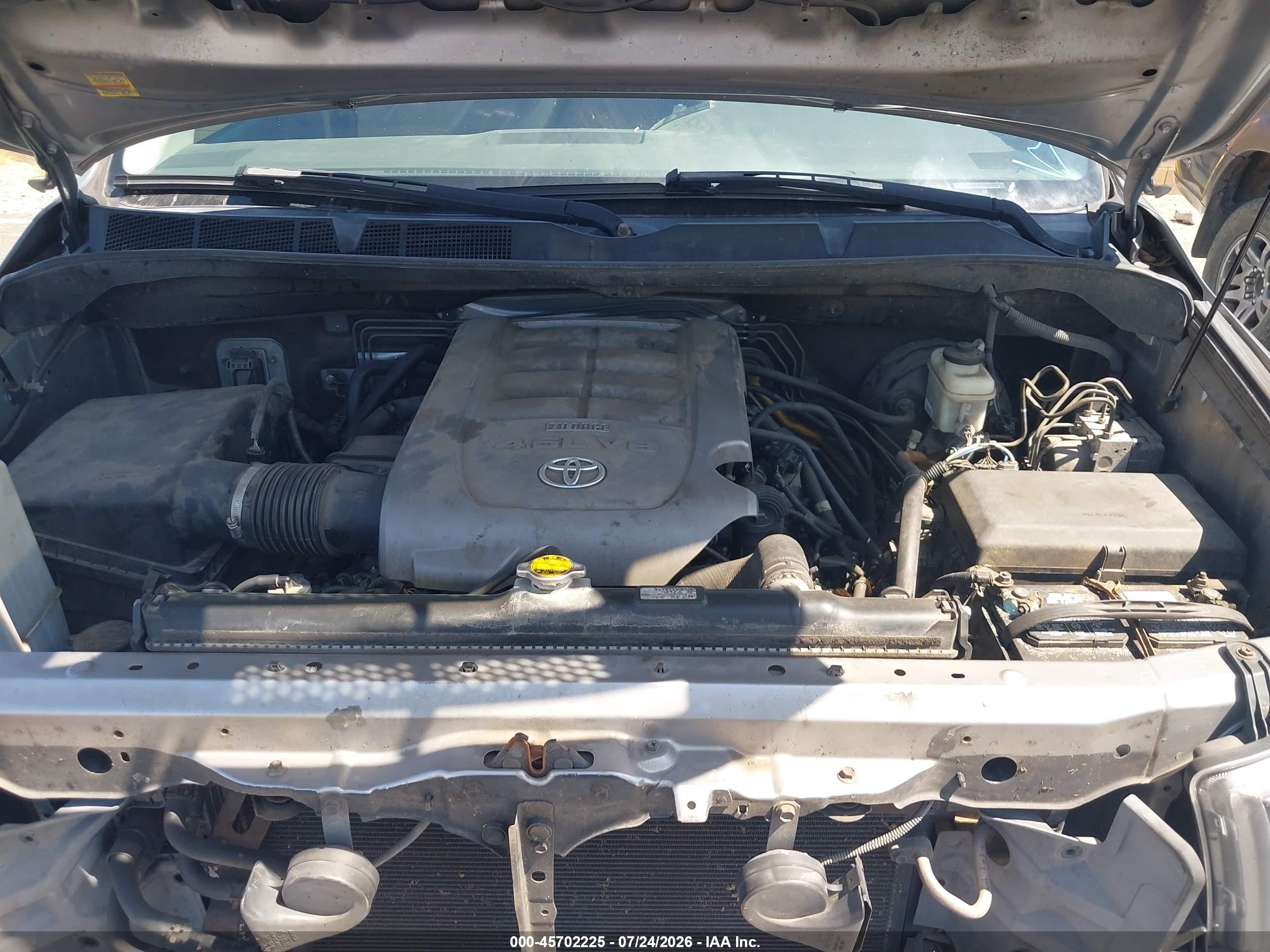2010 Toyota Tundra Grade 4.6l V8 White vin: 5TFRM5F11AX013244