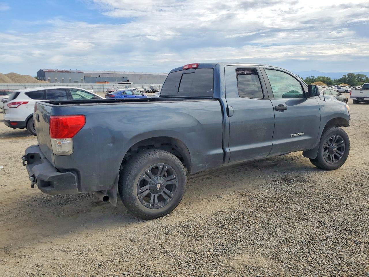 2010 Toyota Tundra Double Cab Sr5 Синий vin: 5TFRM5F11AX016421