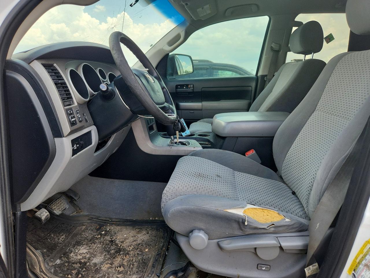 2011 Toyota Tundra Double Cab Sr5 White vin: 5TFRM5F11BX022656