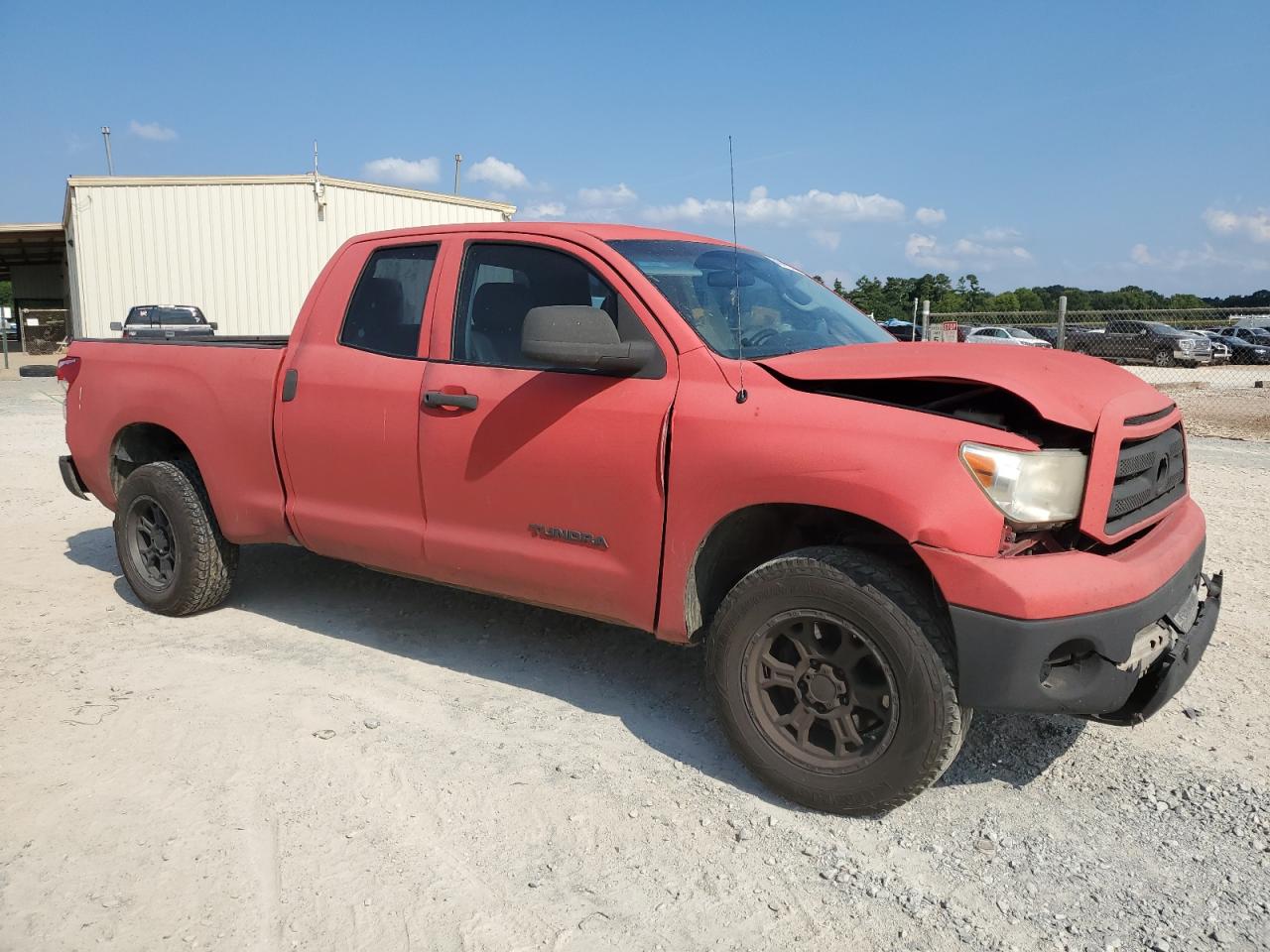 2011 Toyota Tundra Double Cab Sr5 Красный vin: 5TFRM5F11BX026402