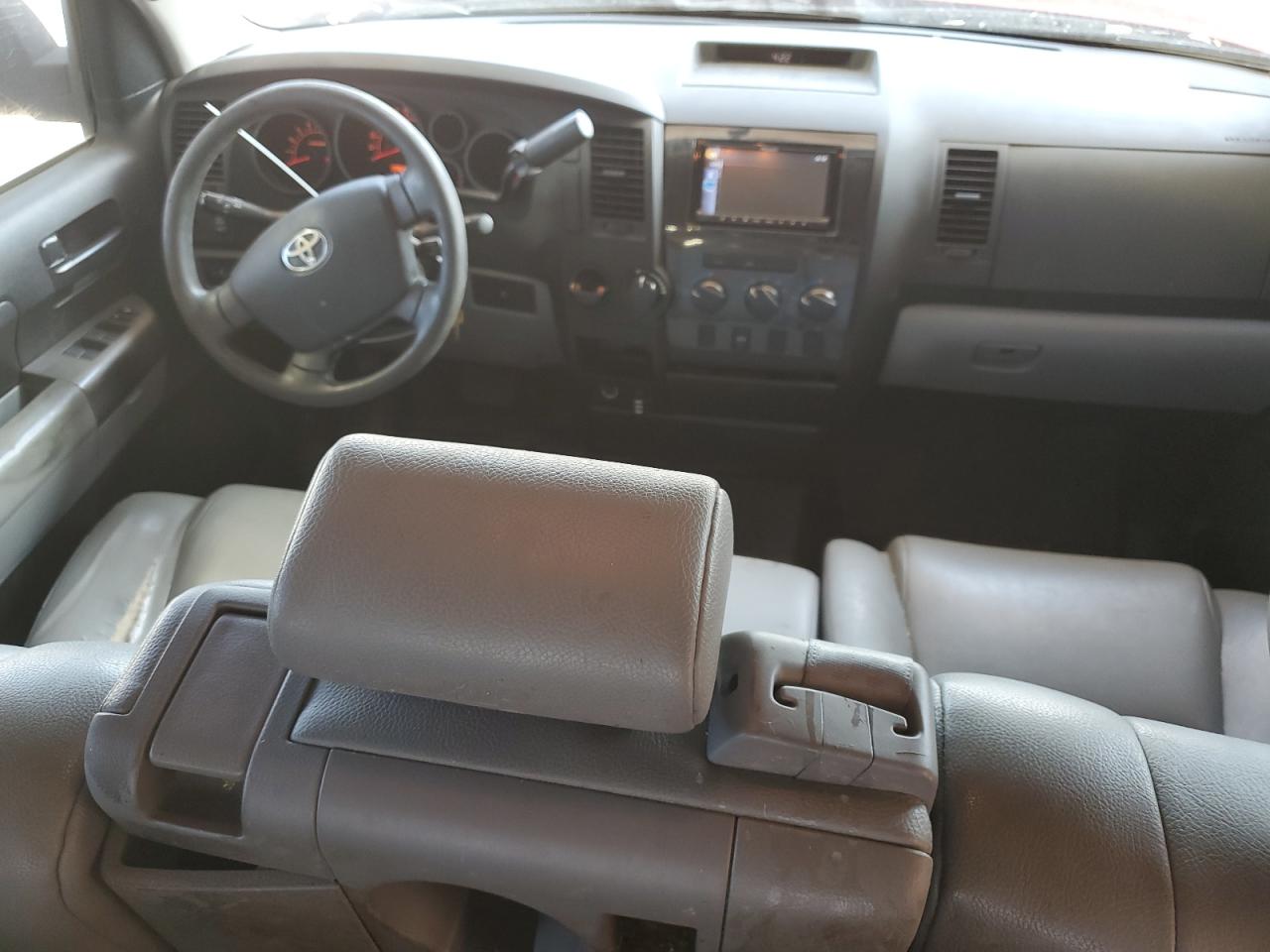 2011 Toyota Tundra Double Cab Sr5 Красный vin: 5TFRM5F11BX026402