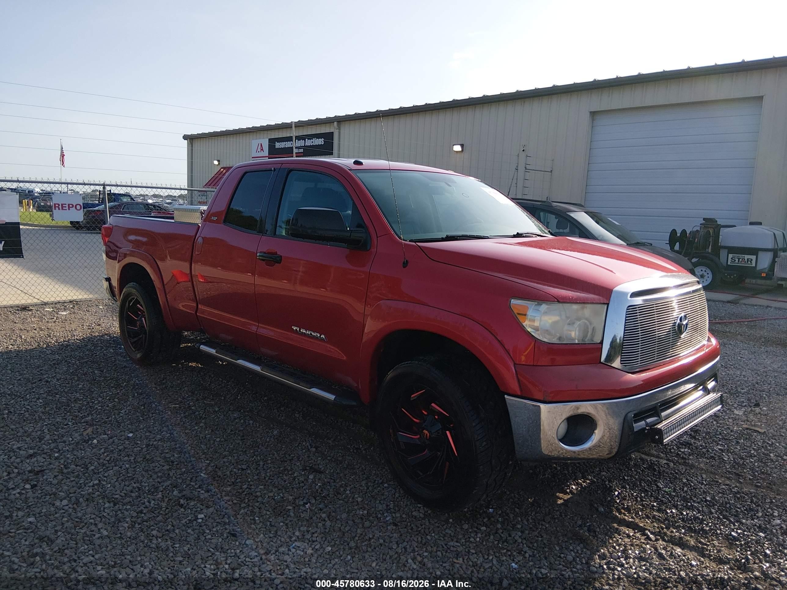 2011 Toyota Tundra Grade 4.6l V8 Red vin: 5TFRM5F11BX026657