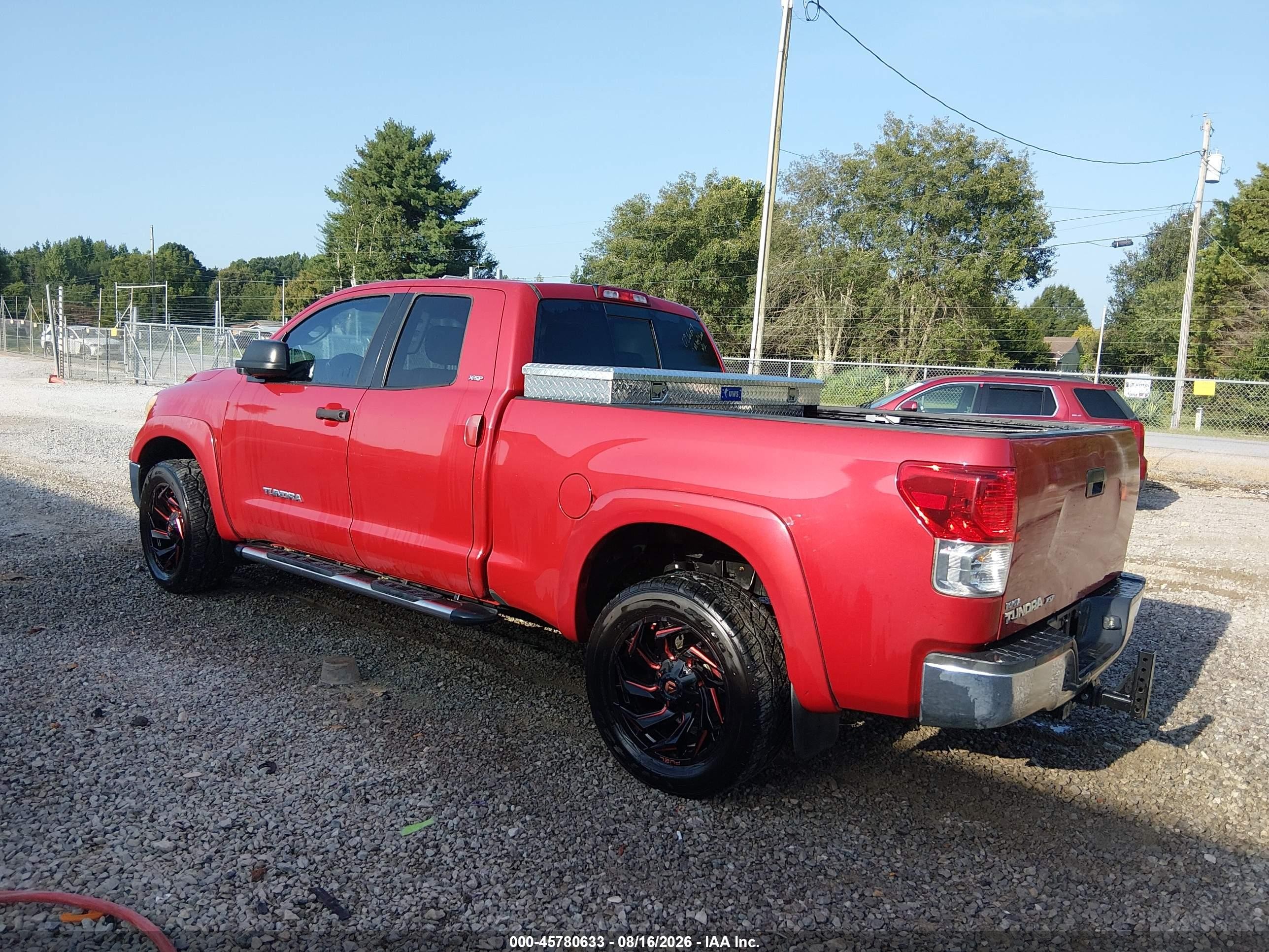 2011 Toyota Tundra Grade 4.6l V8 Red vin: 5TFRM5F11BX026657
