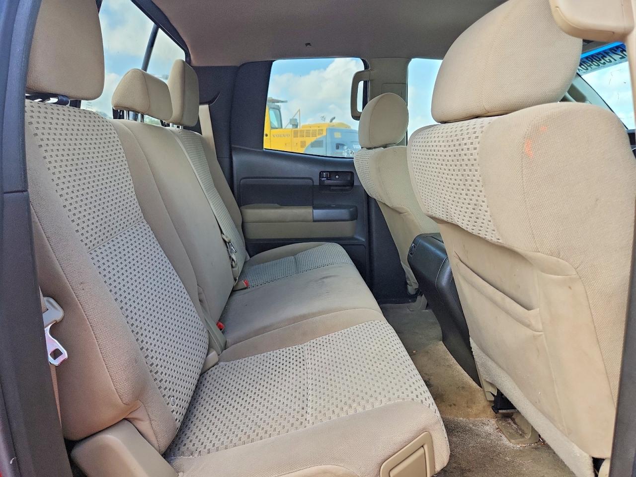 2011 Toyota Tundra Double Cab Sr5 Maroon vin: 5TFRM5F11BX034144