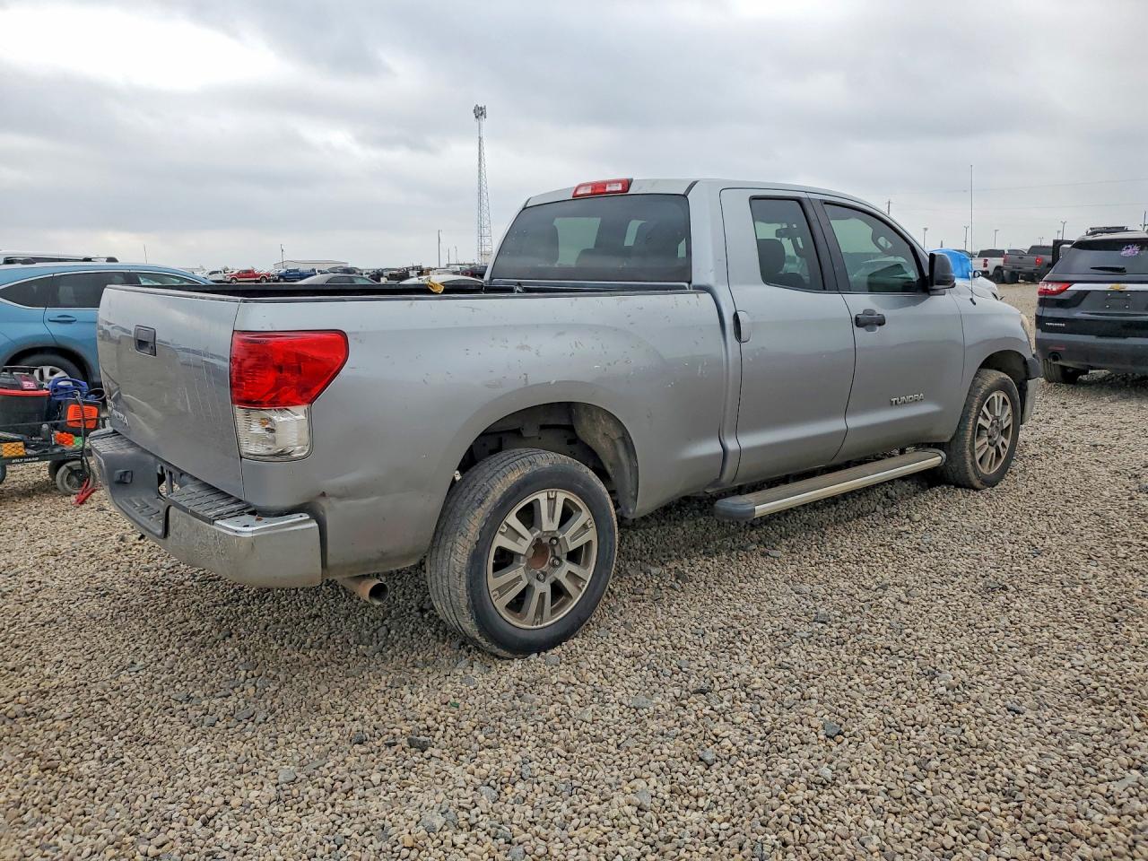 2011 Toyota Tundra Double Cab Sr5 Silver vin: 5TFRM5F11BX034354