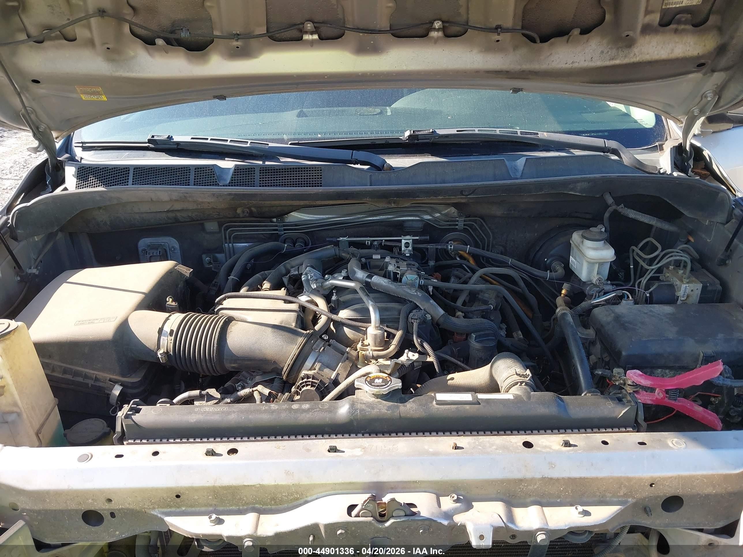 2012 Toyota Tundra Grade 4.6l V8 Silver vin: 5TFRM5F11CX039488