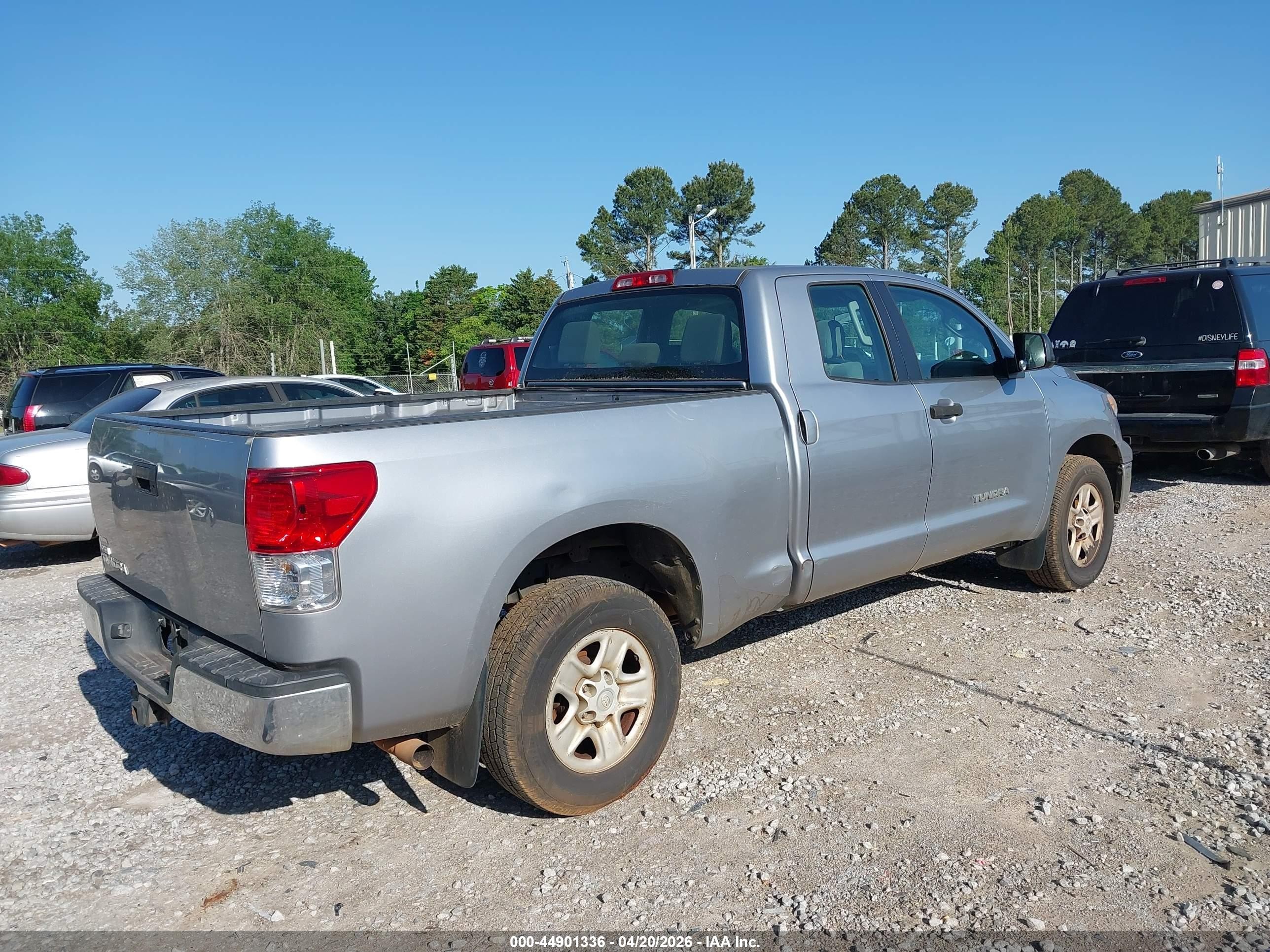 2012 Toyota Tundra Grade 4.6l V8 Silver vin: 5TFRM5F11CX039488