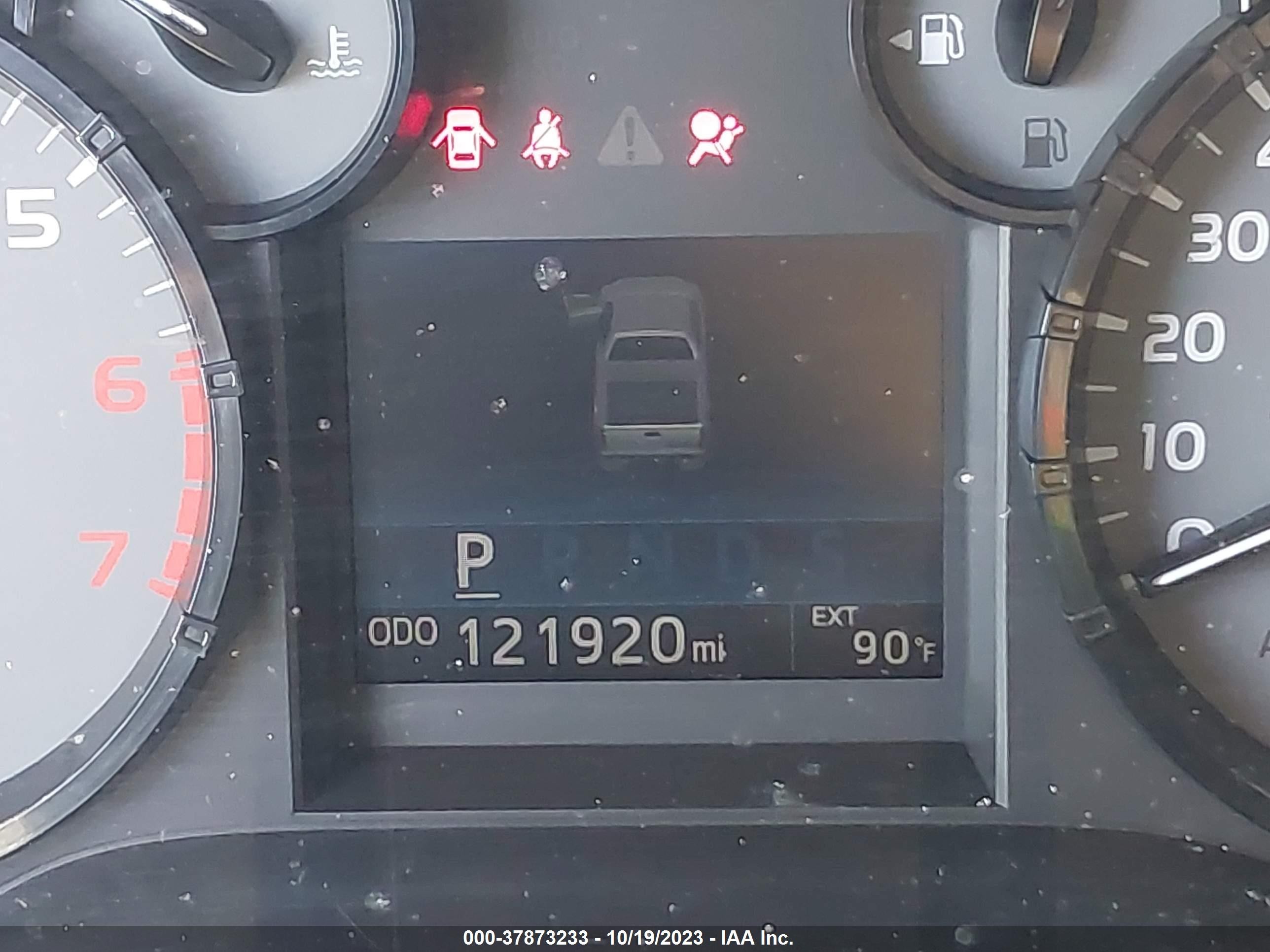 2015 Toyota Tundra Sr 4.6l V8 Белый vin: 5TFRM5F11FX092437