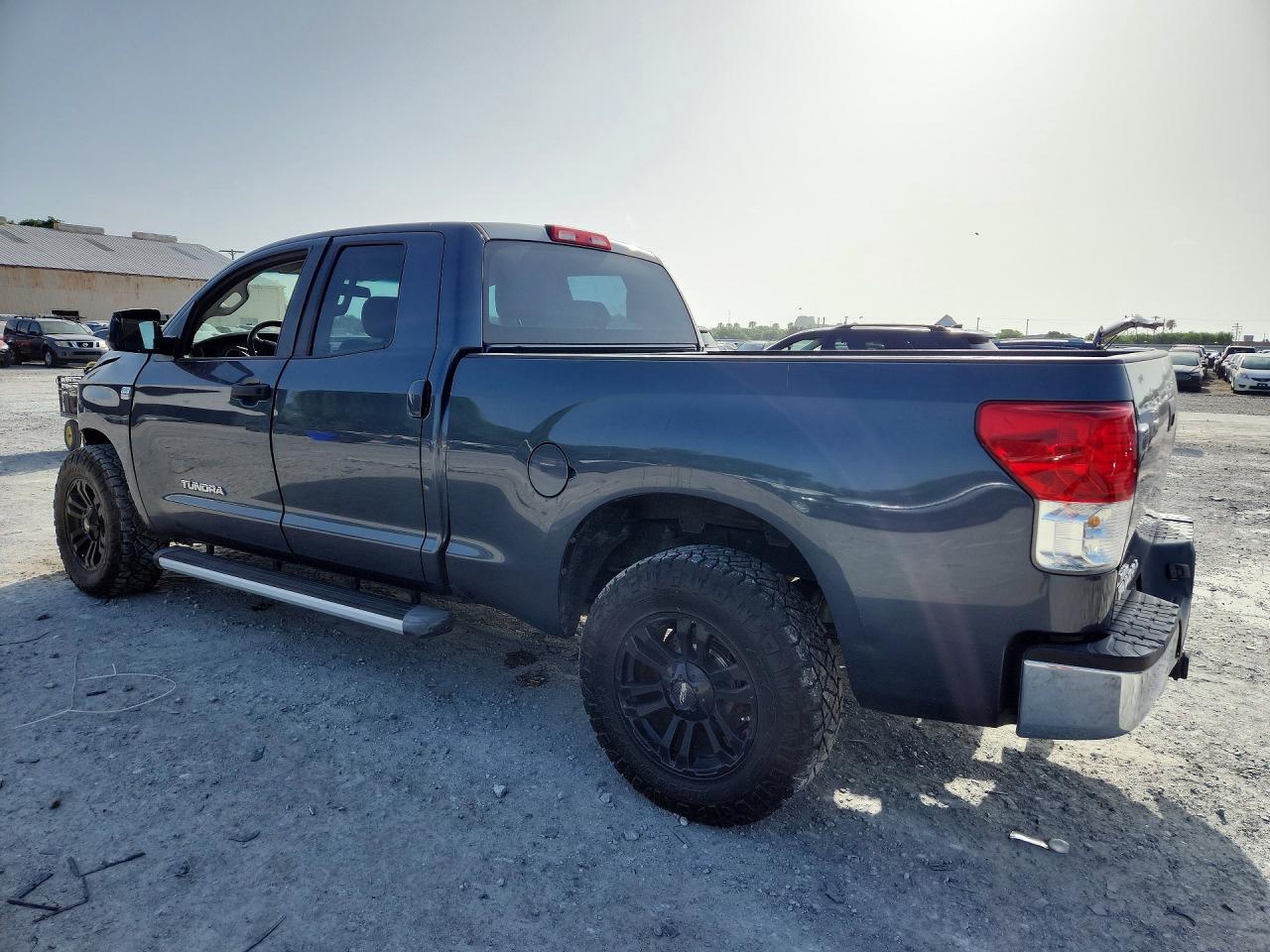 2010 Toyota Tundra Double Cab Sr5 Gray vin: 5TFRM5F12AX003077